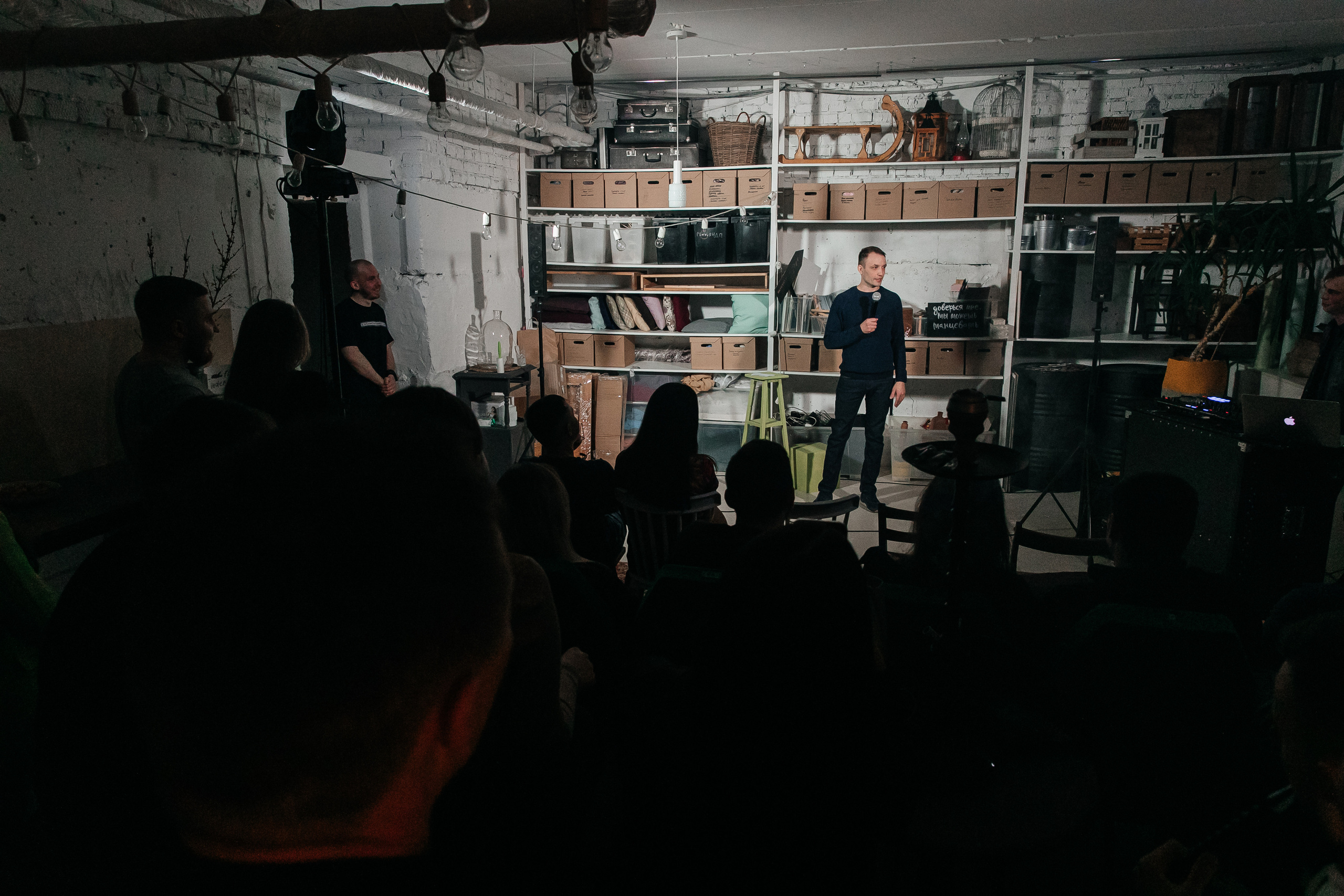 Открытый микрофон в Пространстве «Кудри и цветы». Душевный фотограф Ваших самых ярких событий Марина Погребняк