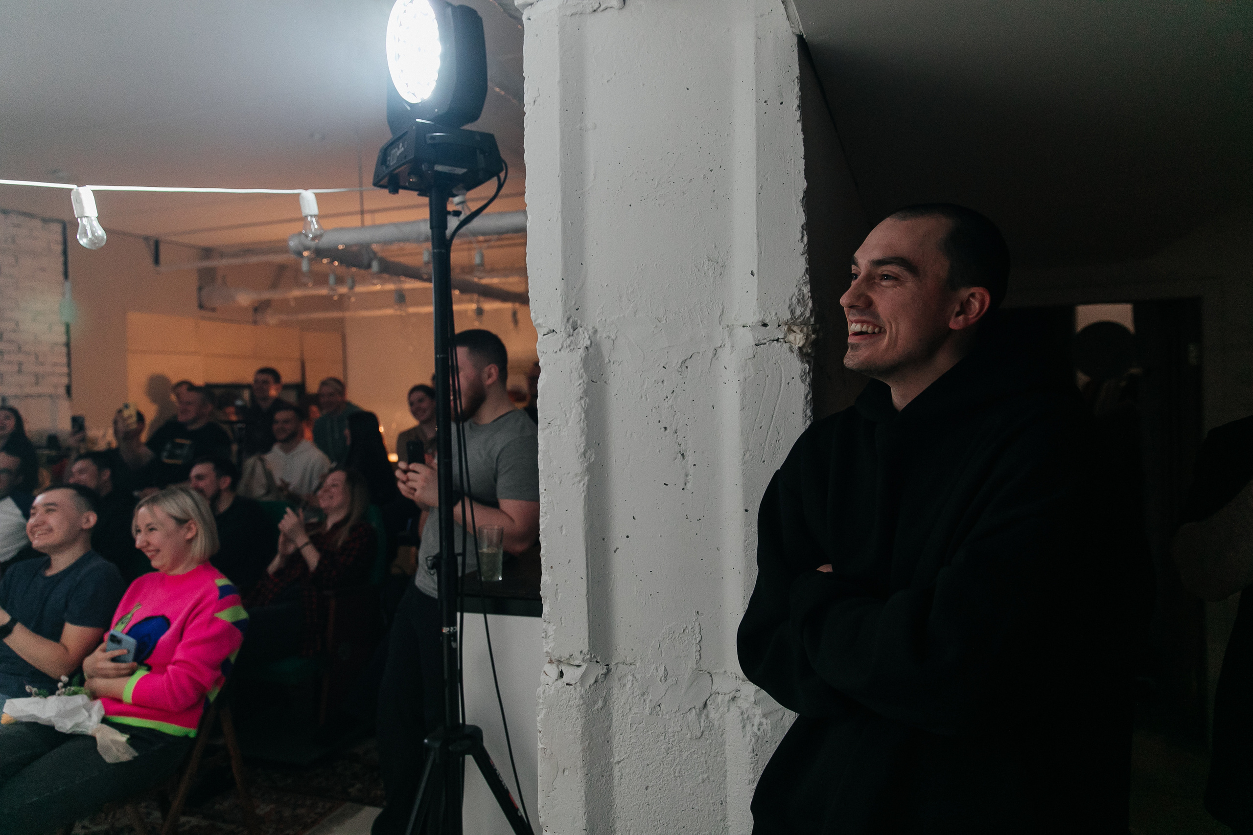 Открытый микрофон в Пространстве «Кудри и цветы». Душевный фотограф Ваших самых ярких событий Марина Погребняк