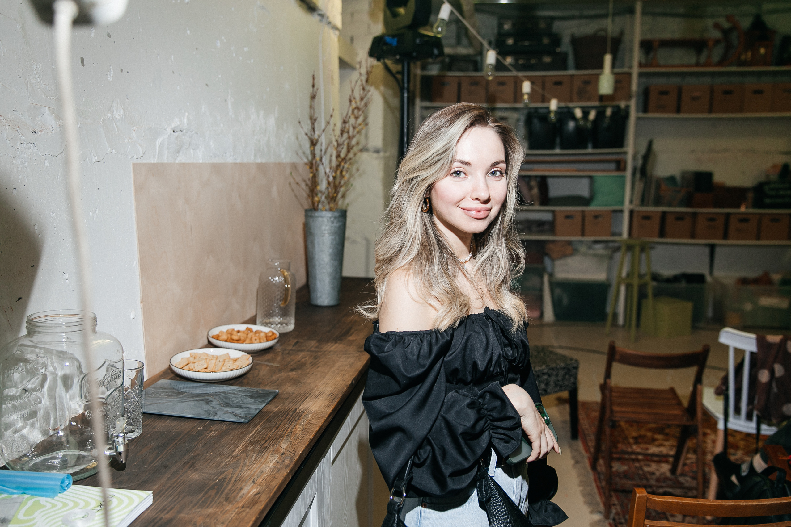 Открытый микрофон в Пространстве «Кудри и цветы». Душевный фотограф Ваших самых ярких событий Марина Погребняк