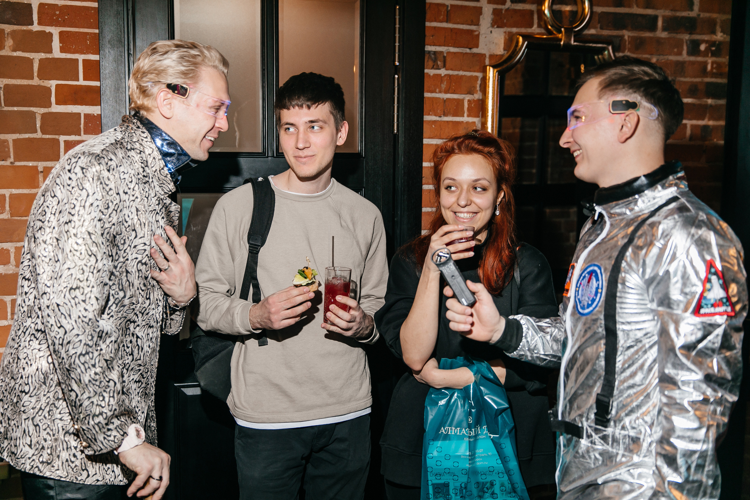 COSMIC MAGIC ДЕНЬ-X. Душевный фотограф Ваших самых ярких событий Марина Погребняк