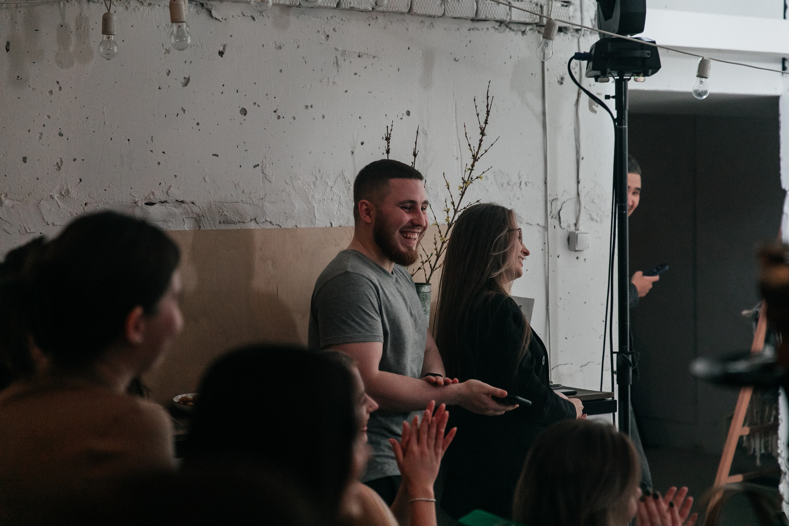 Открытый микрофон в Пространстве «Кудри и цветы». Душевный фотограф Ваших самых ярких событий Марина Погребняк