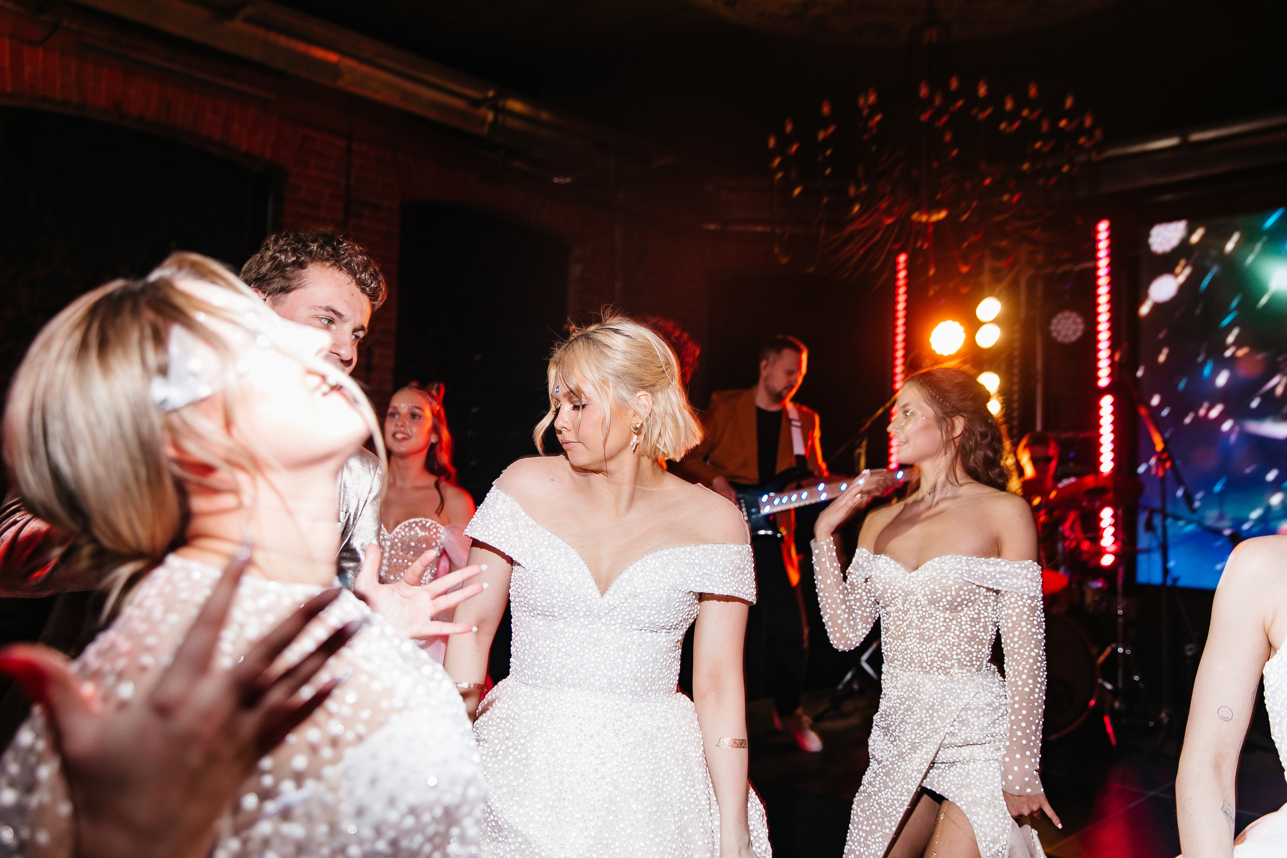 COSMIC MAGIC ДЕНЬ-X. Душевный фотограф Ваших самых ярких событий Марина Погребняк