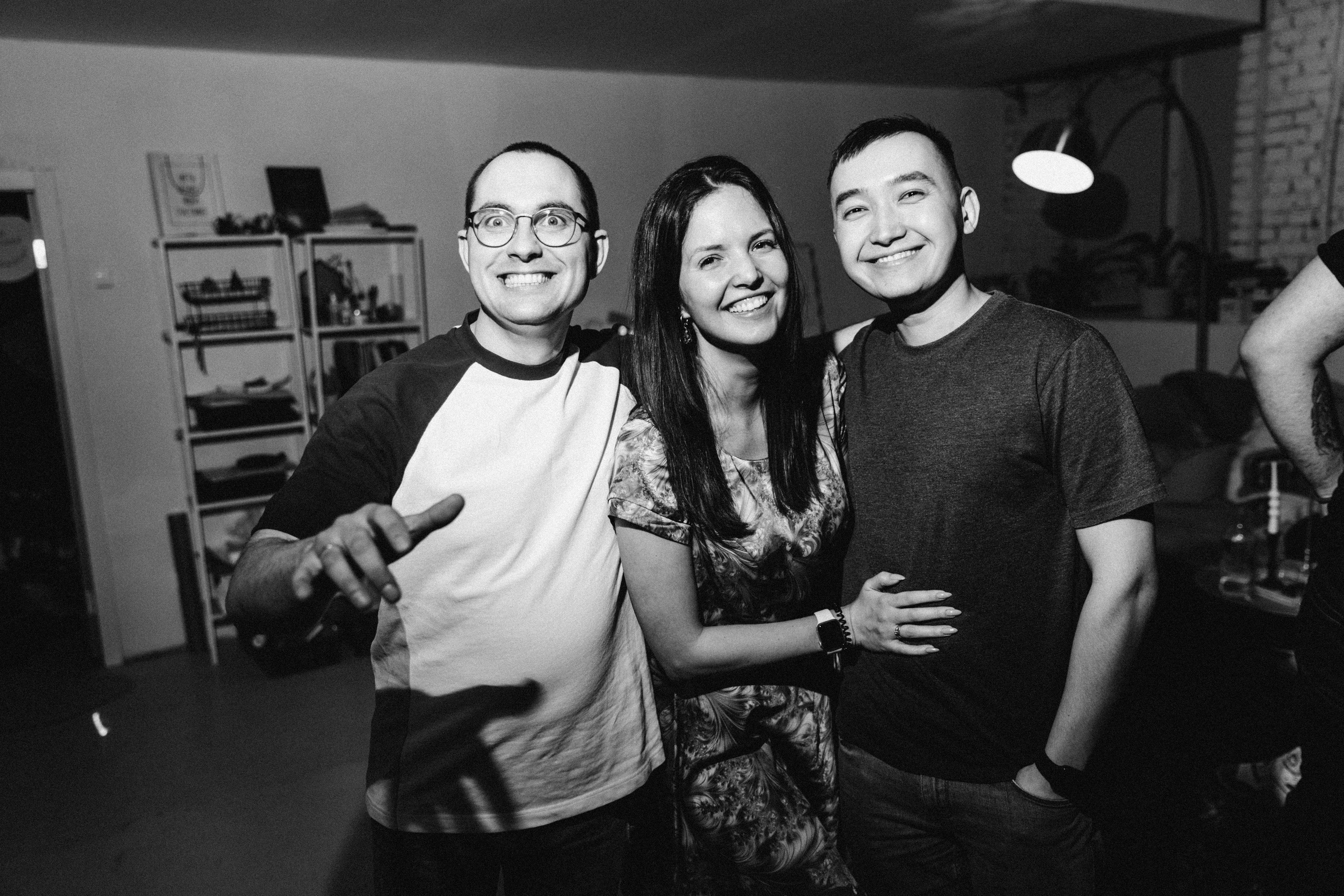 Открытый микрофон в Пространстве «Кудри и цветы». Душевный фотограф Ваших самых ярких событий Марина Погребняк