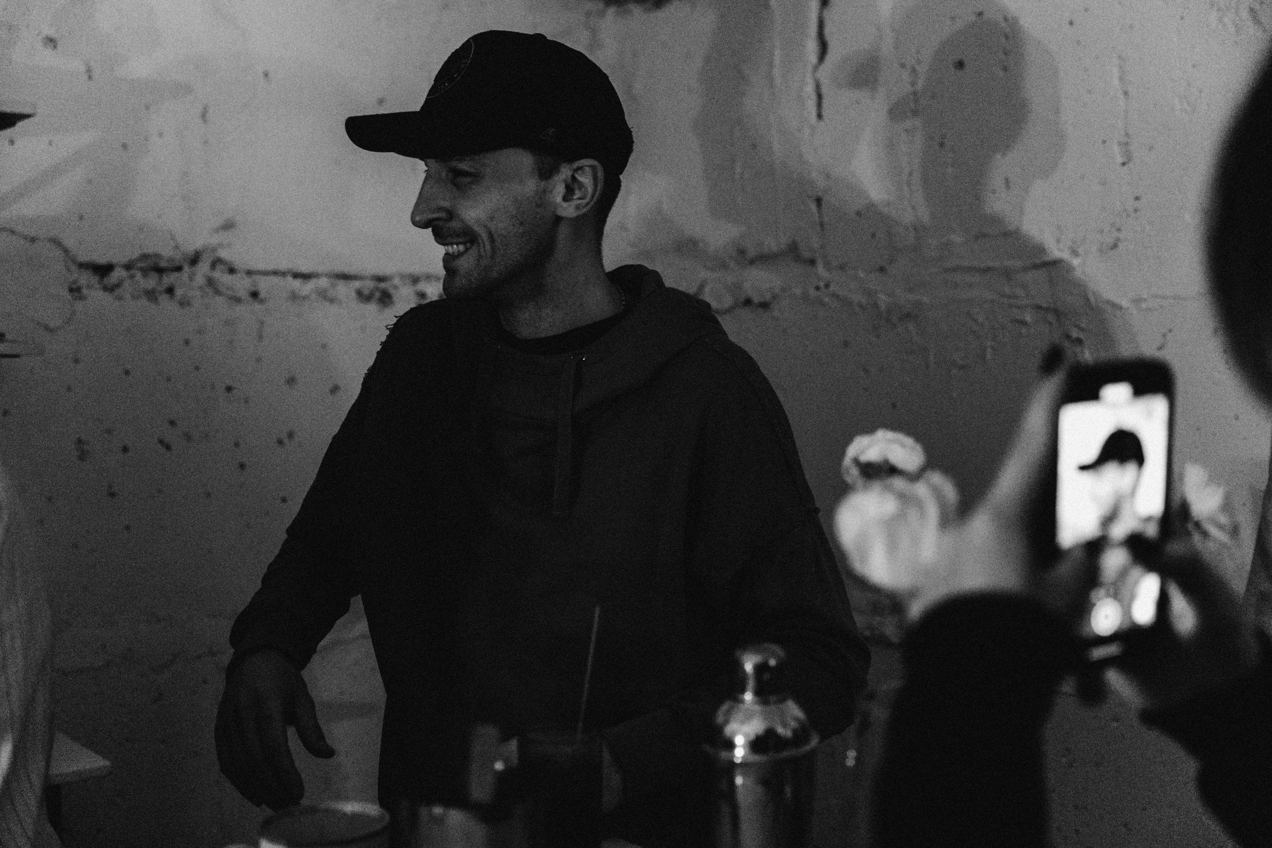 Открытый микрофон в Пространстве «Кудри и цветы». Душевный фотограф Ваших самых ярких событий Марина Погребняк