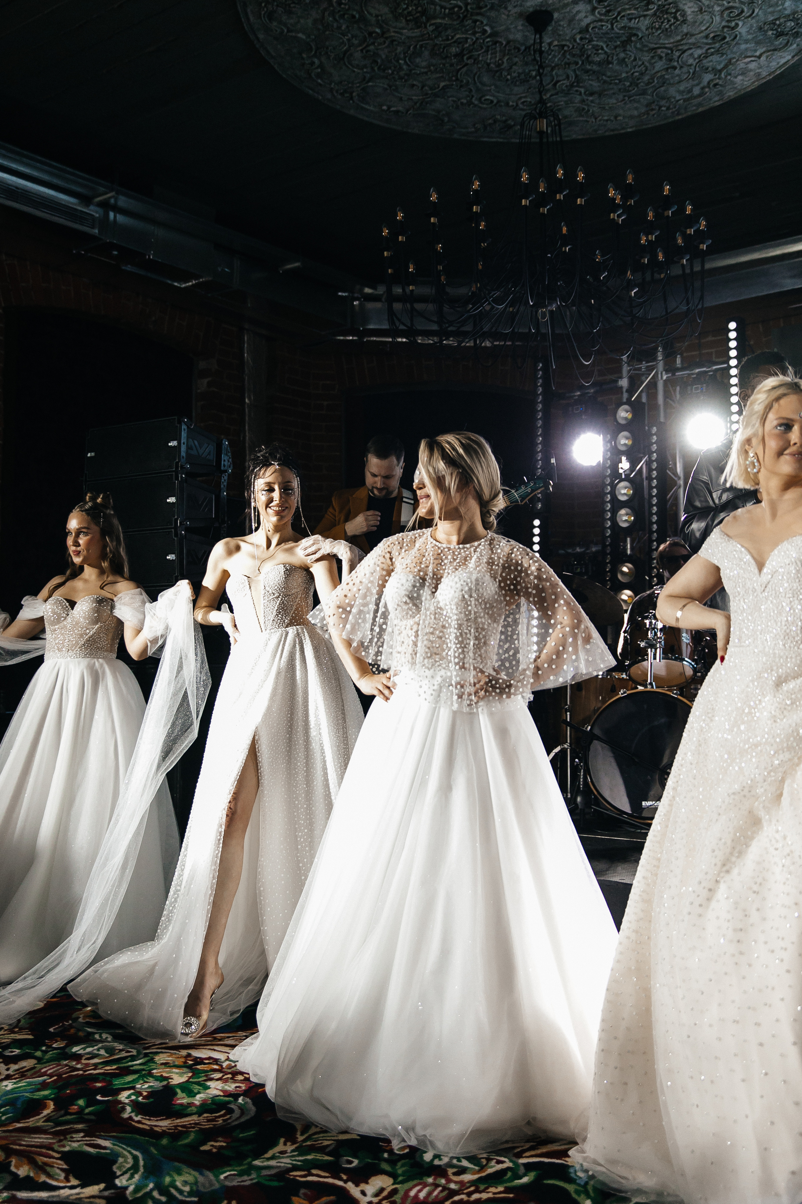 COSMIC MAGIC ДЕНЬ-X. Душевный фотограф Ваших самых ярких событий Марина Погребняк