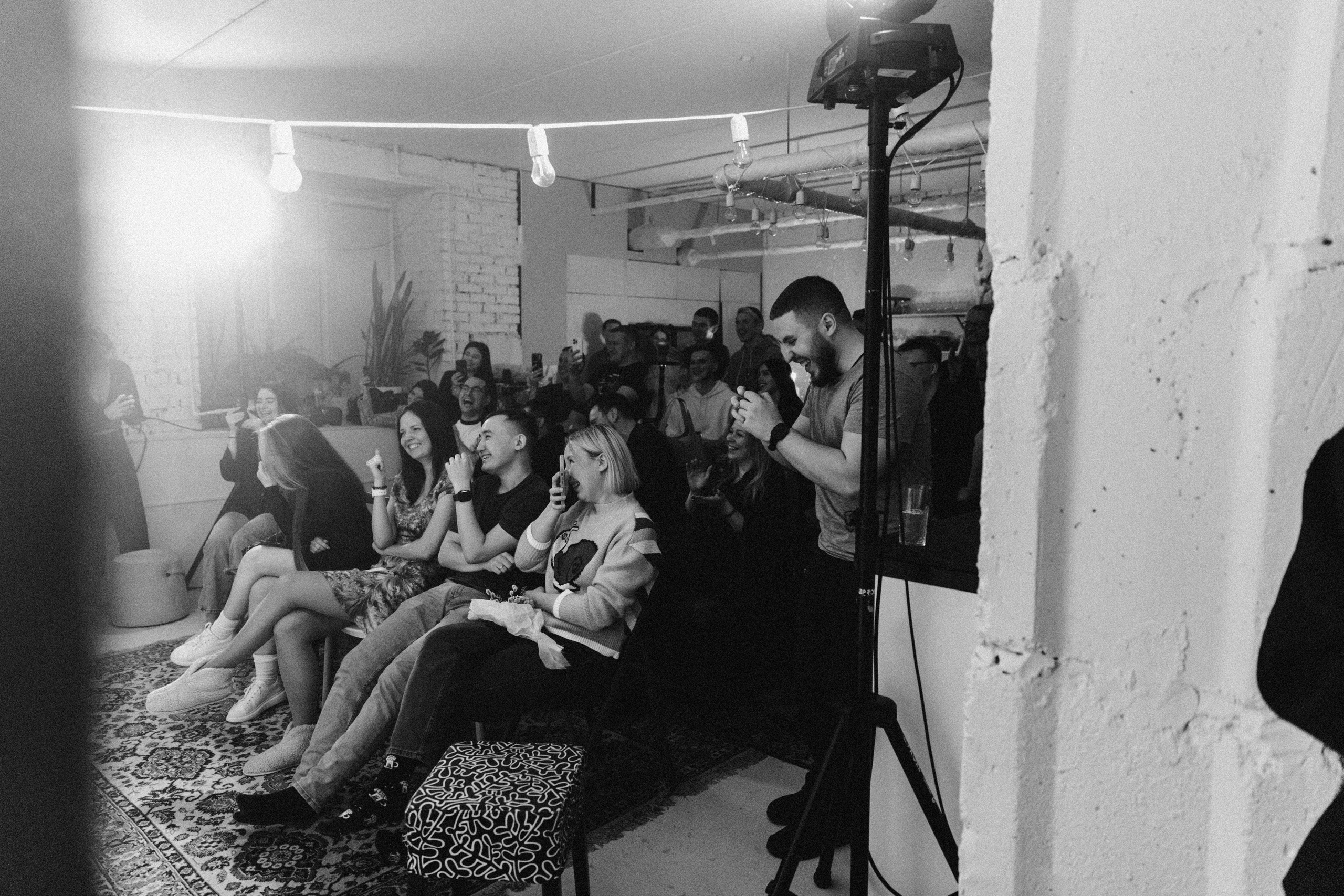 Открытый микрофон в Пространстве «Кудри и цветы». Душевный фотограф Ваших самых ярких событий Марина Погребняк