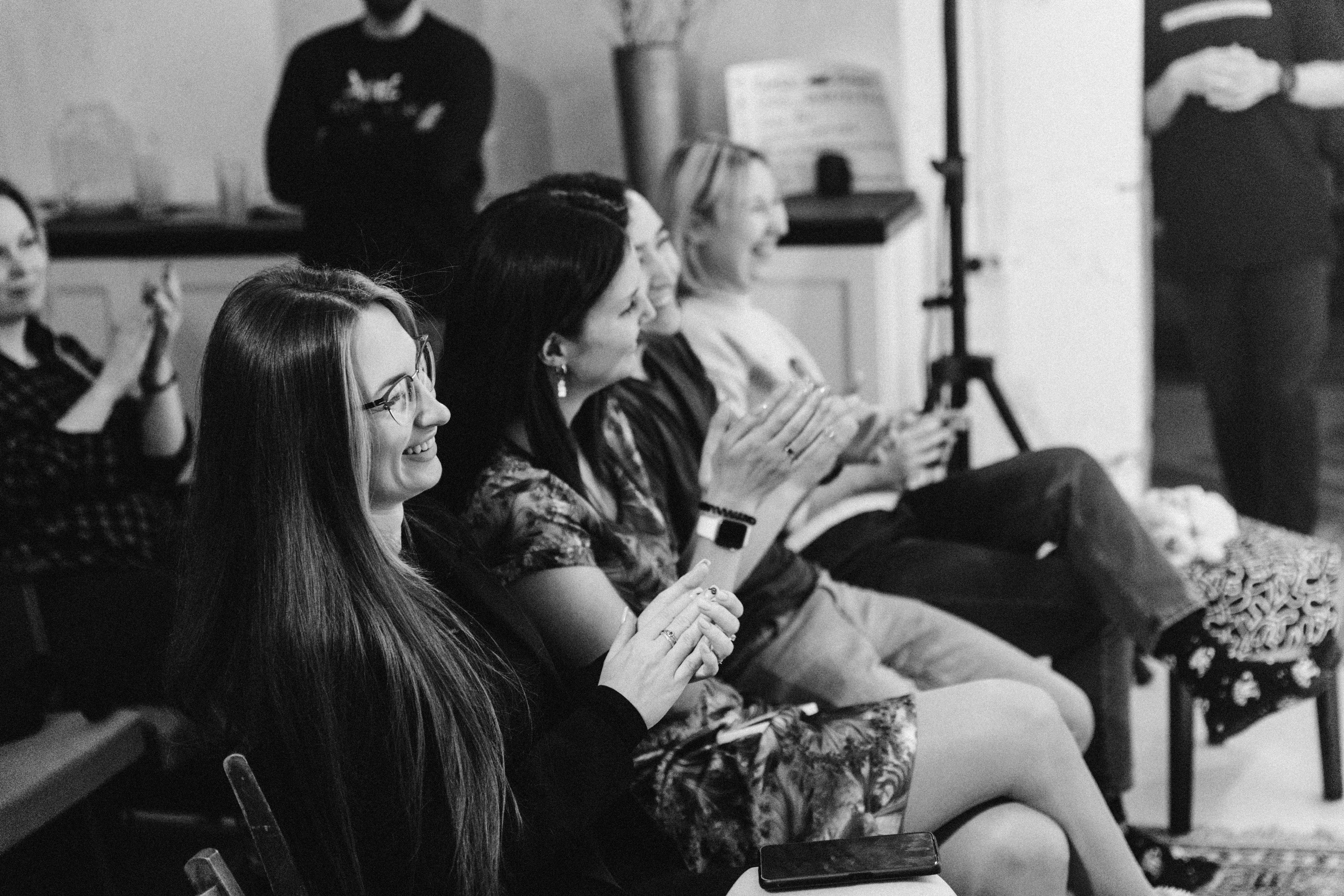 Открытый микрофон в Пространстве «Кудри и цветы». Душевный фотограф Ваших самых ярких событий Марина Погребняк