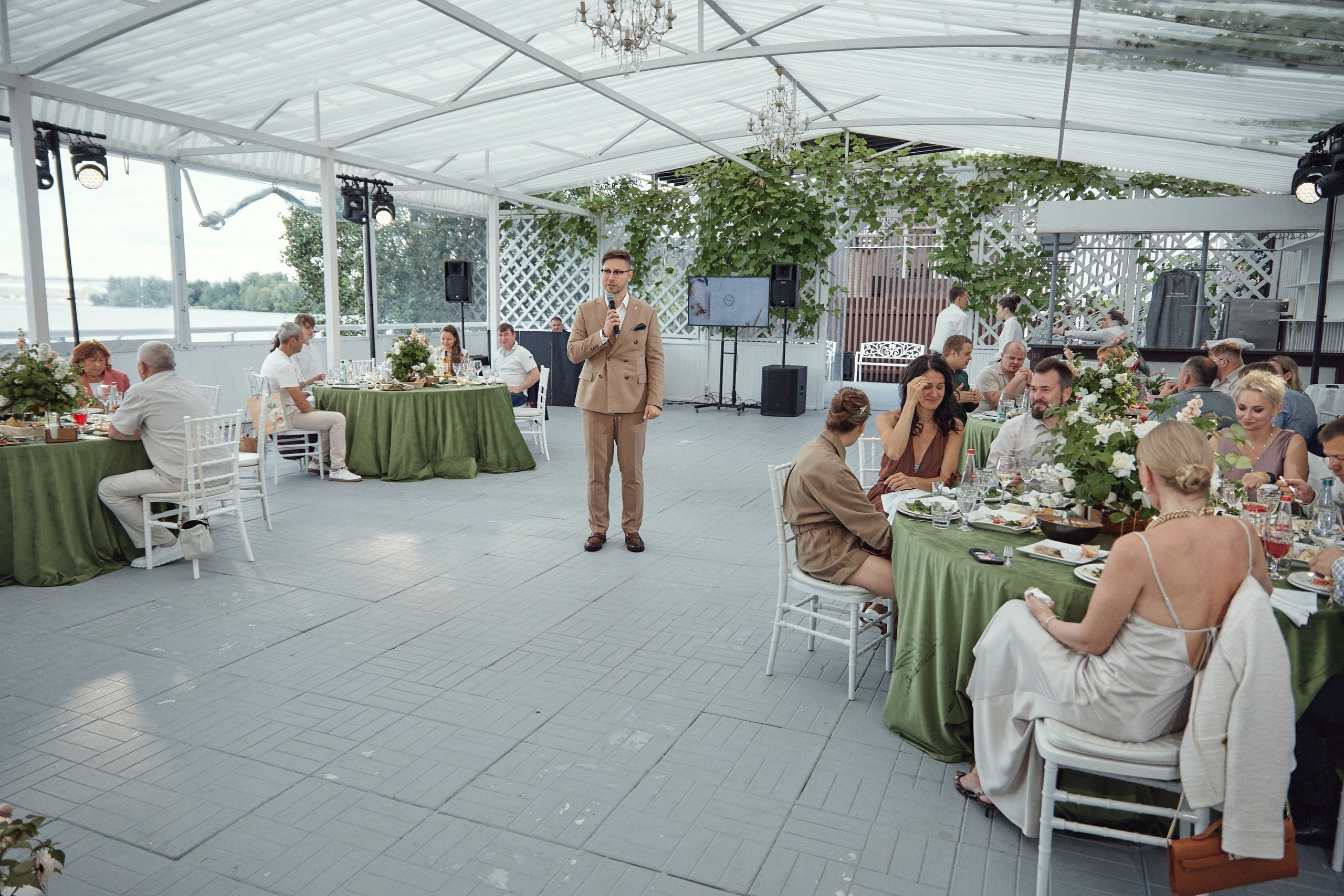 Счастье здесь. Свадебный фотограф Антон Артюшин. Работаю в Нижнем Новгороде и Москве