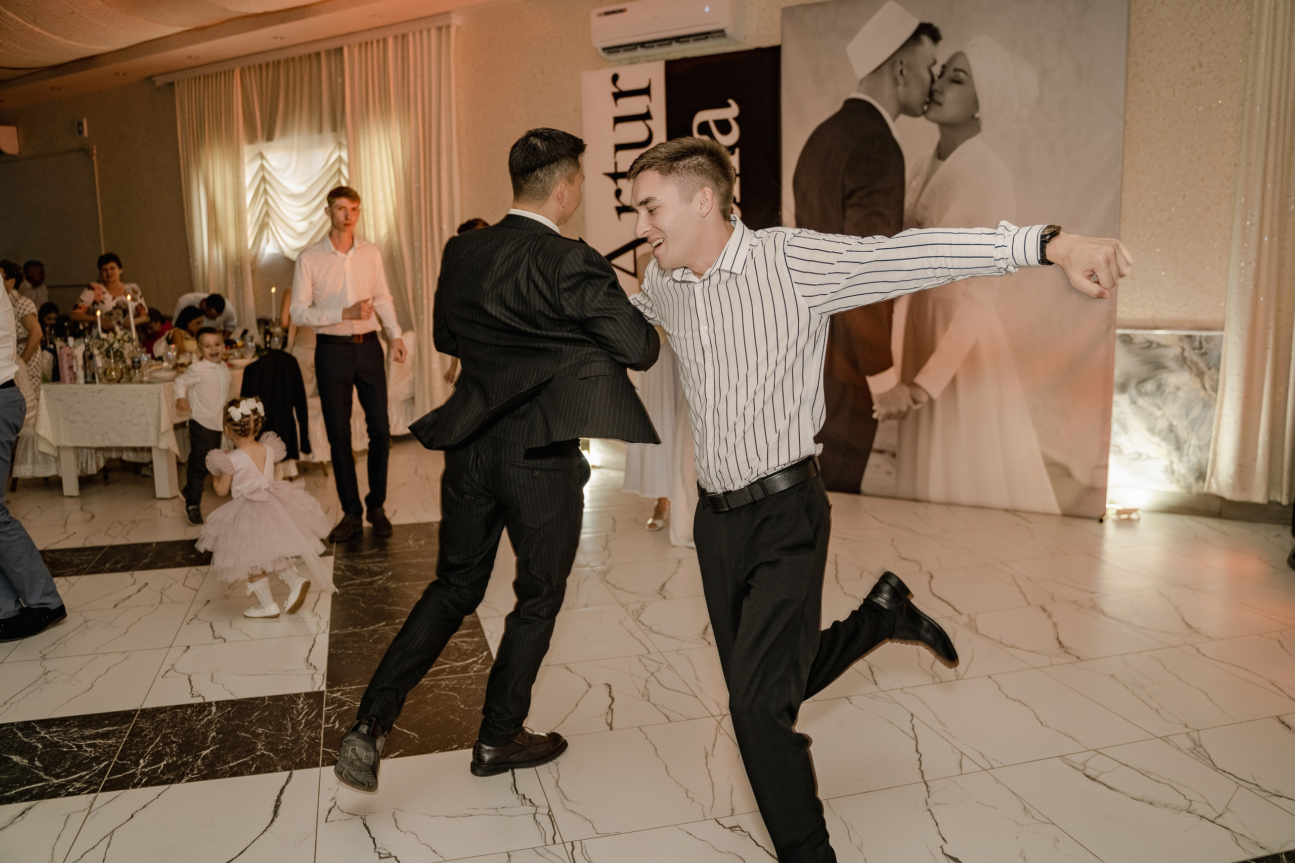 Артур и Лиана. Свадебный семейный фотограф Ксения Божко Уфа Раевка никах в Нарыстау