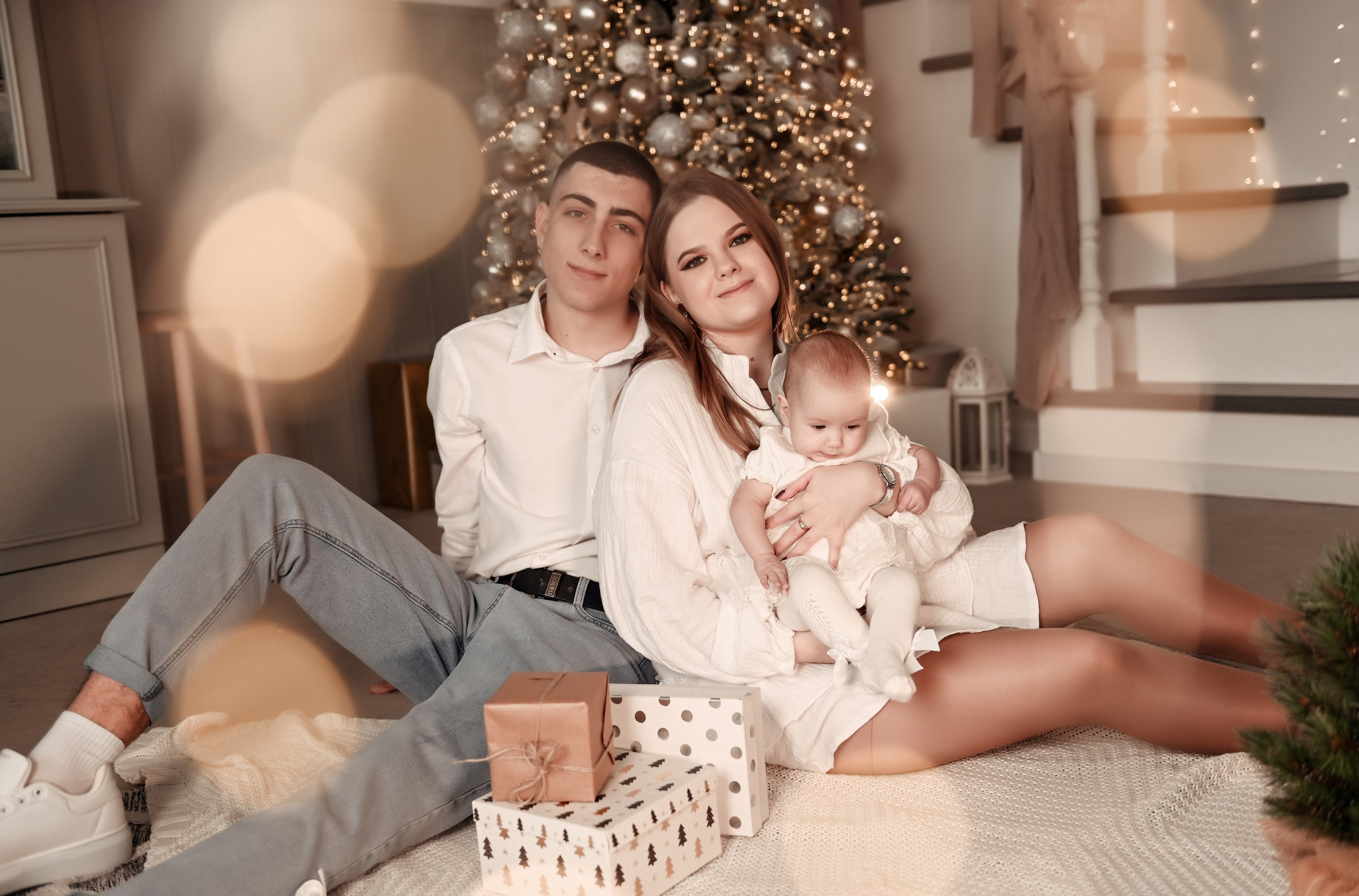 Новогодняя семейная. Свадебный, семейный, детский, контент фотограф в Омске Максим Ильин