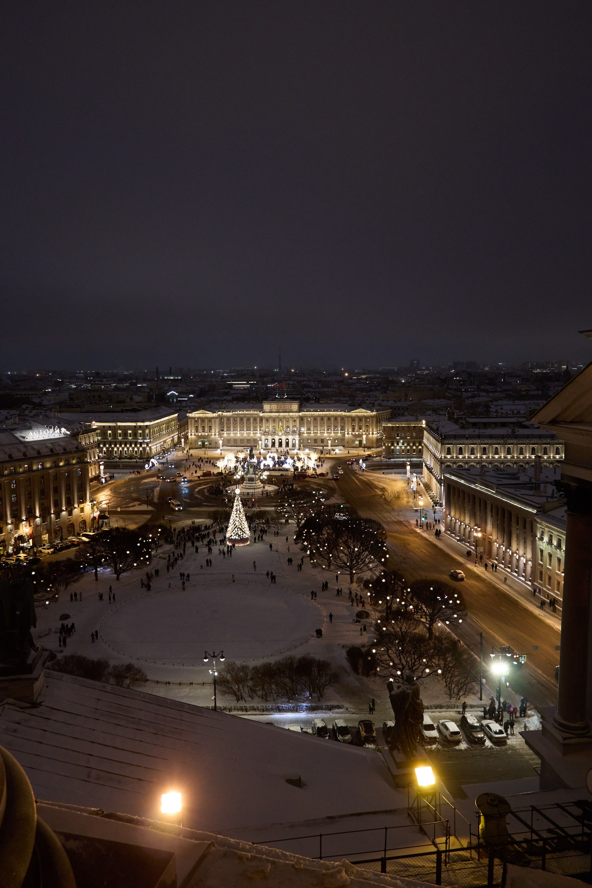 Рождество въ Санктъ-Петербургѣ. Фотографъ Сергѣевъ. Поймать мгновеніе
