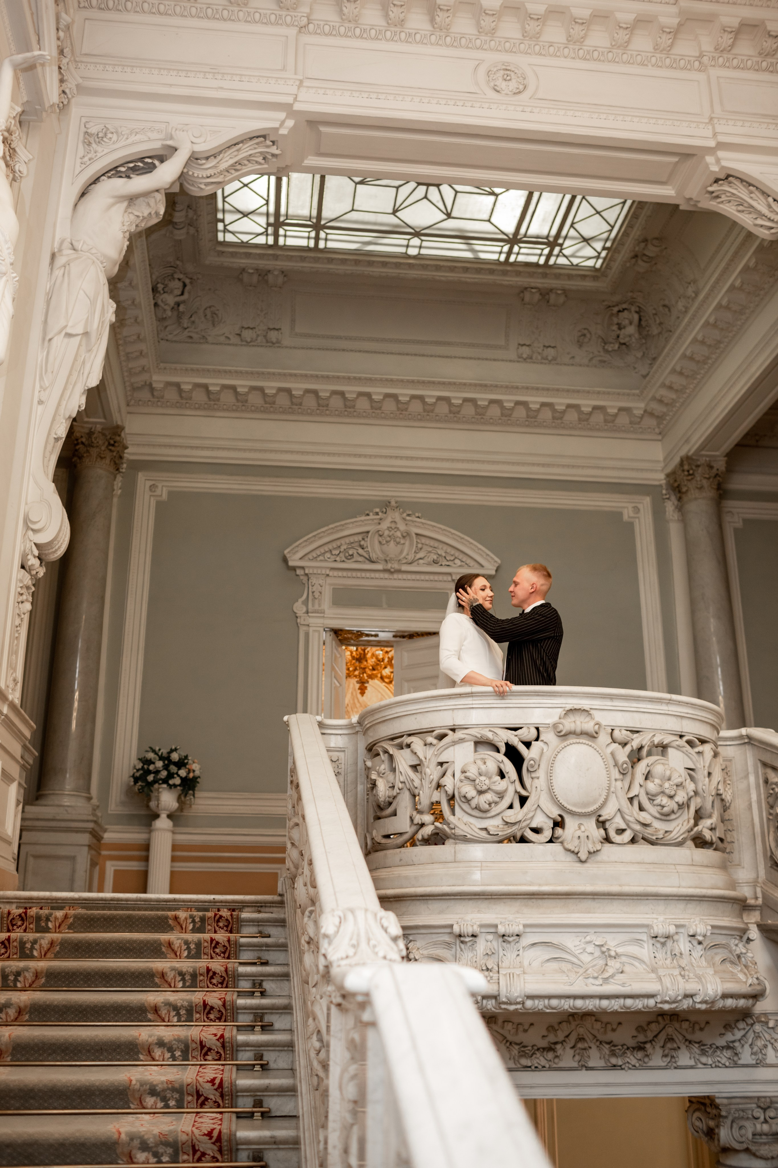 Свадебная фотосессия в центре Петербурга. Свадебный фотограф Кирилл Белый