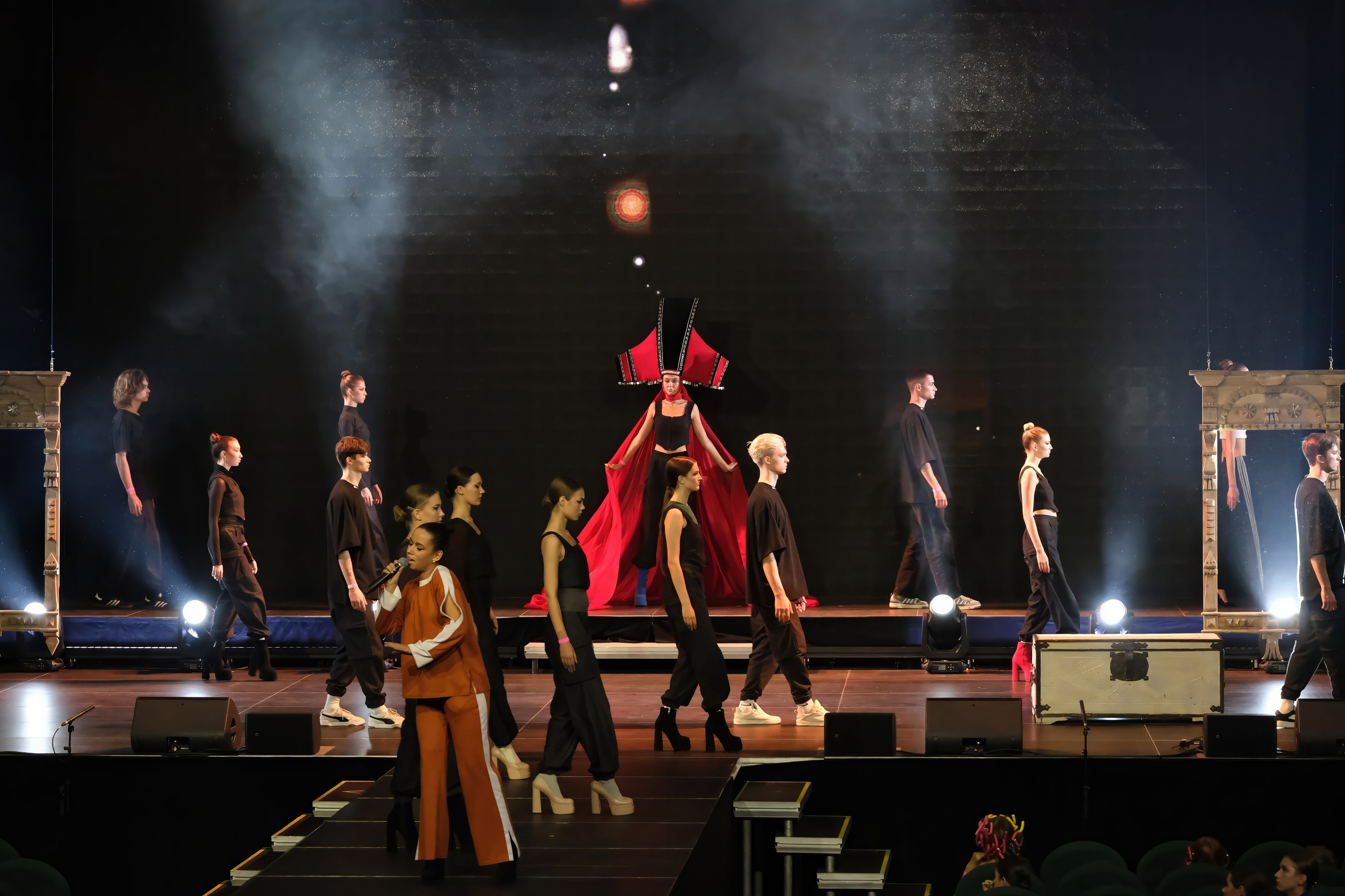 Подиумный спектакль «Стиль Надежды». Добро пожаловать в студию «Цифровой скульптор»  где искусство встречается с технологиями!