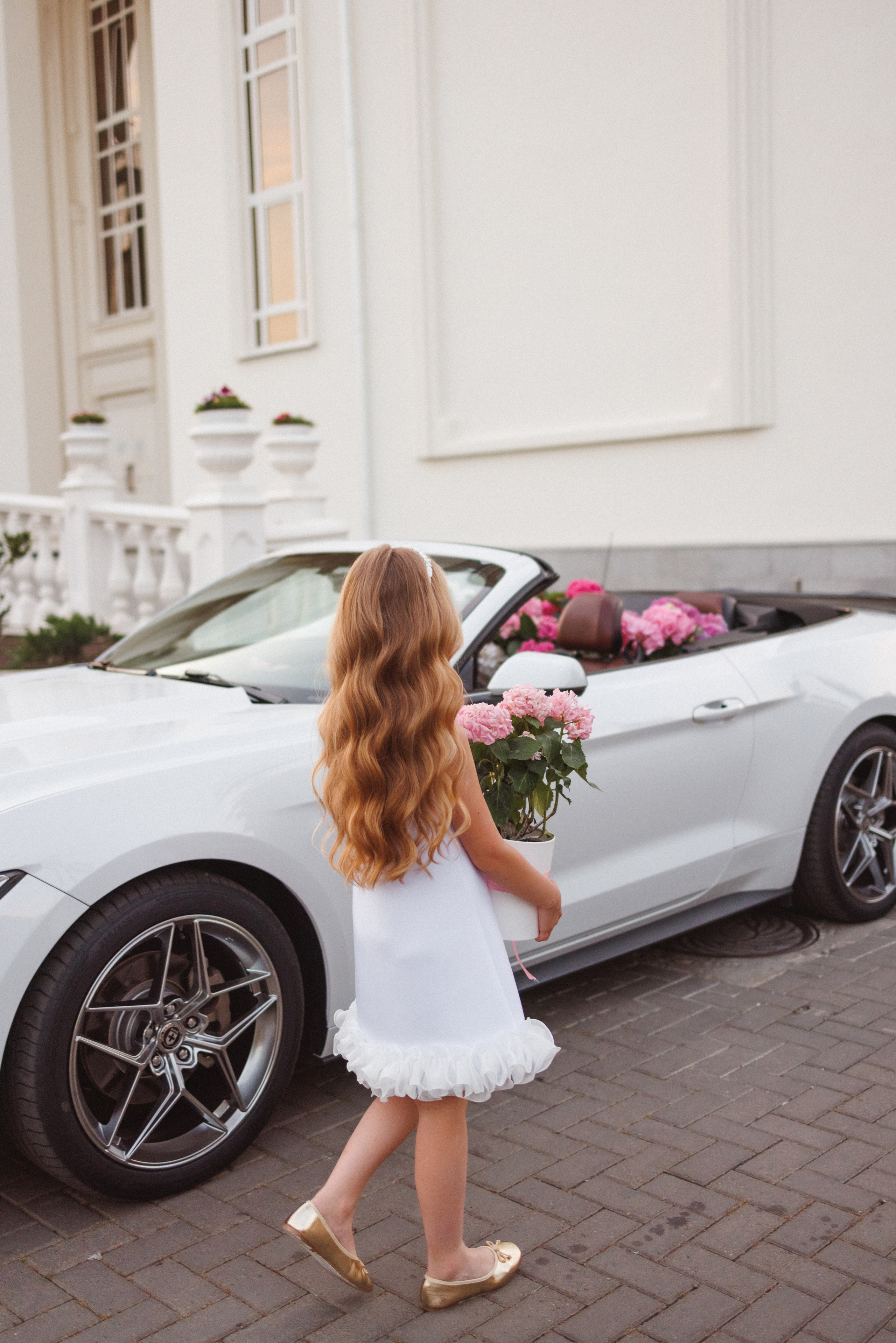 Фотосессия с Кабриолетом и живыми цветами, город Краснодар. Семейный и детский фотограф в Краснодаре Анна Трашкова