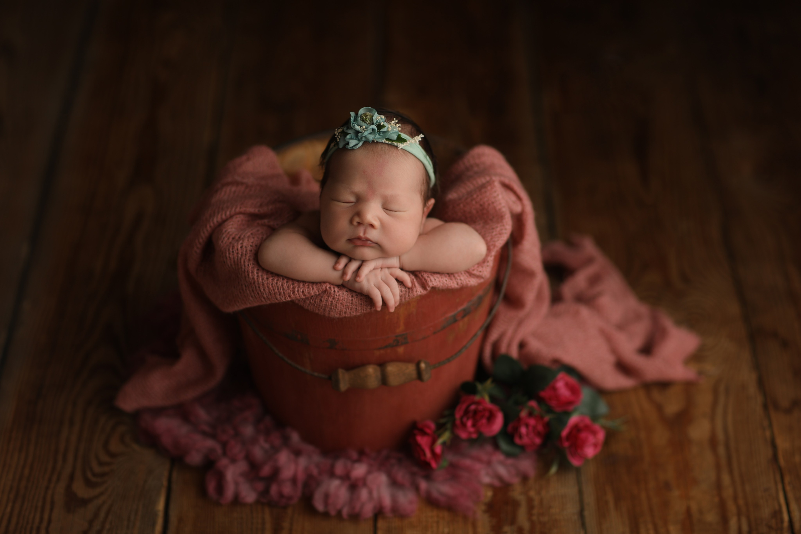 PH @anna_molodykh_newborn.almaty. Retoucher Aleksmokh