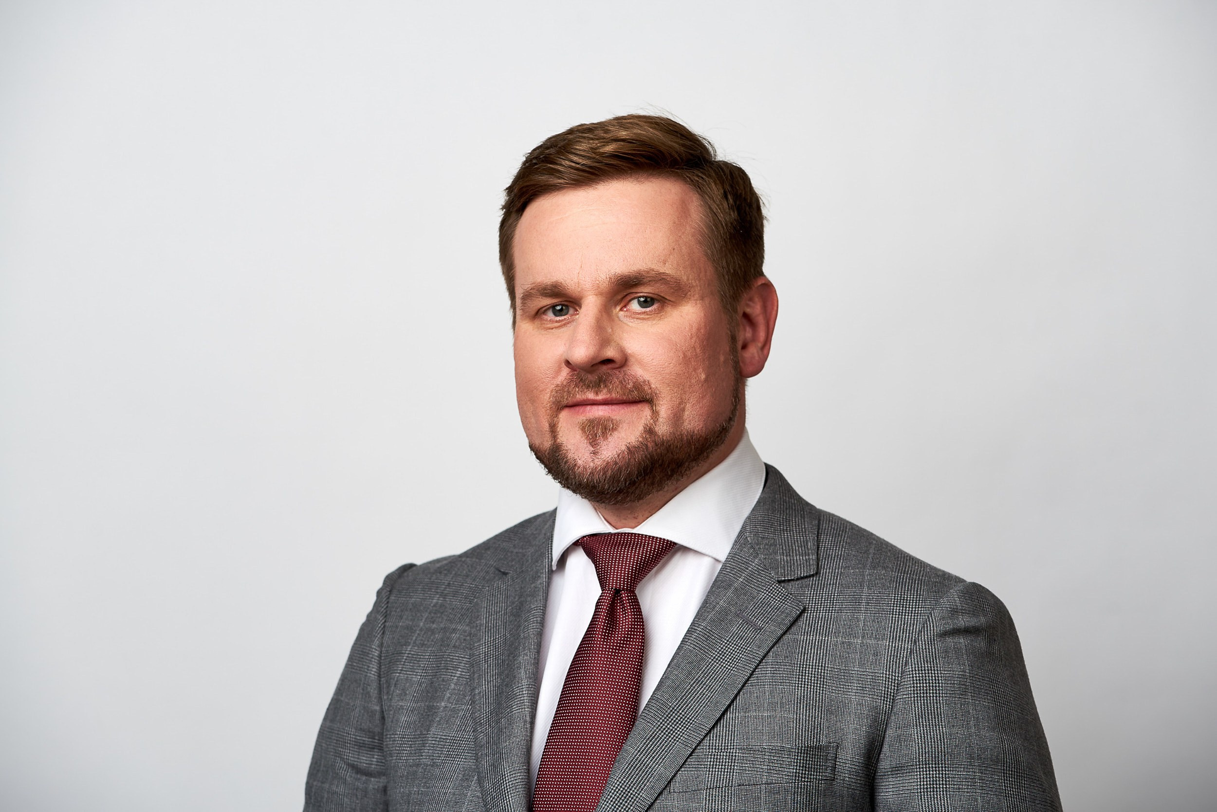 Бизнес-портреты и съемка команд в Москве — в офисе или студии. Герман Лепёхин коммерческий фотограф в Москве: репортаж, портреты, интерьеры, производство