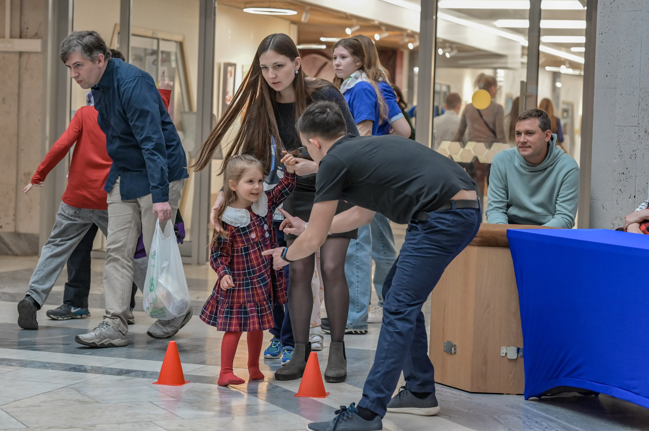 «Люди как люди» РДГБ 2024 г. Семейный и репортажный фотограф в Москве Анастасия Трубкина