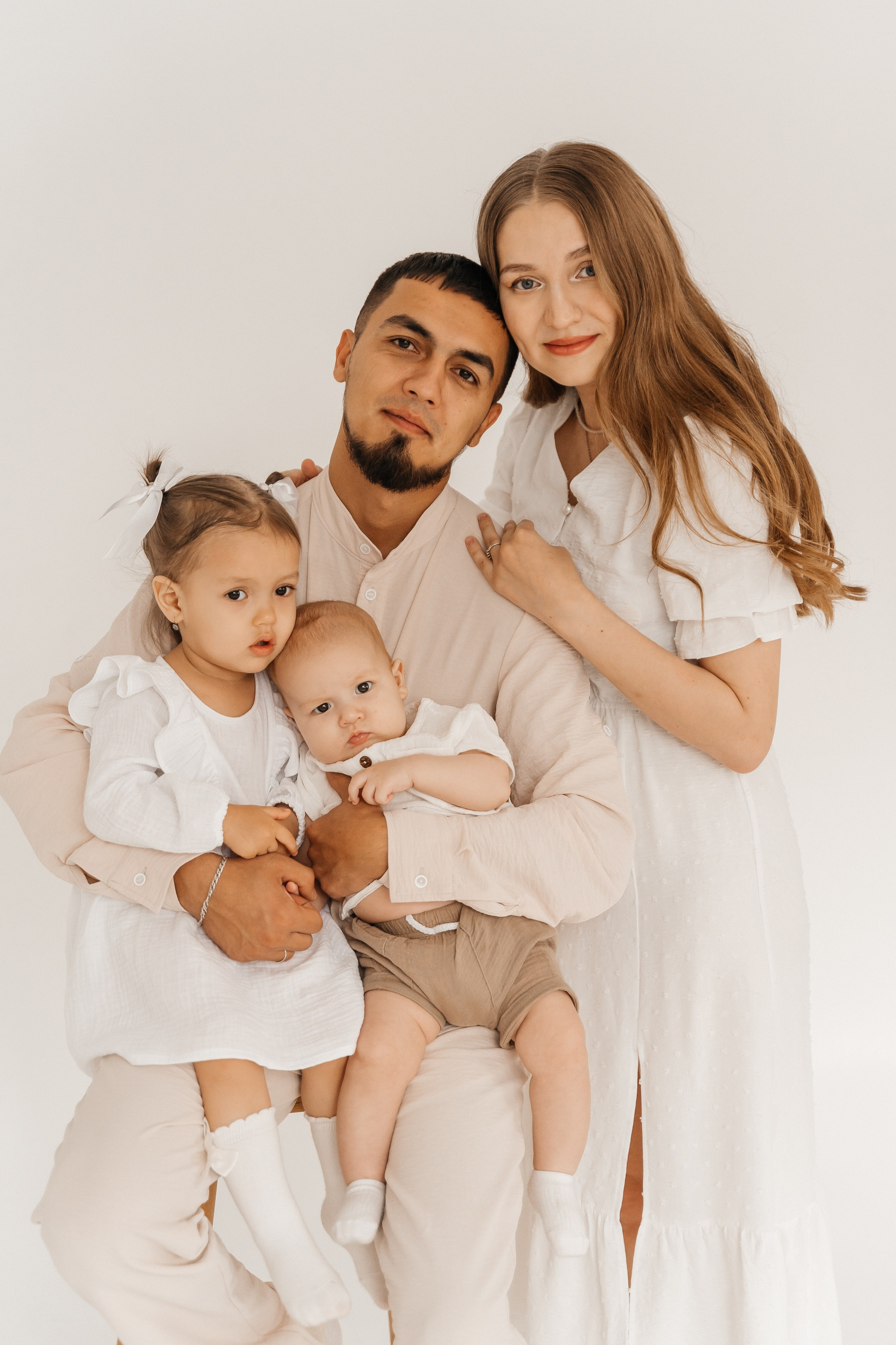 Манук, Настя, Сабрина и Эмин. Волик Мария