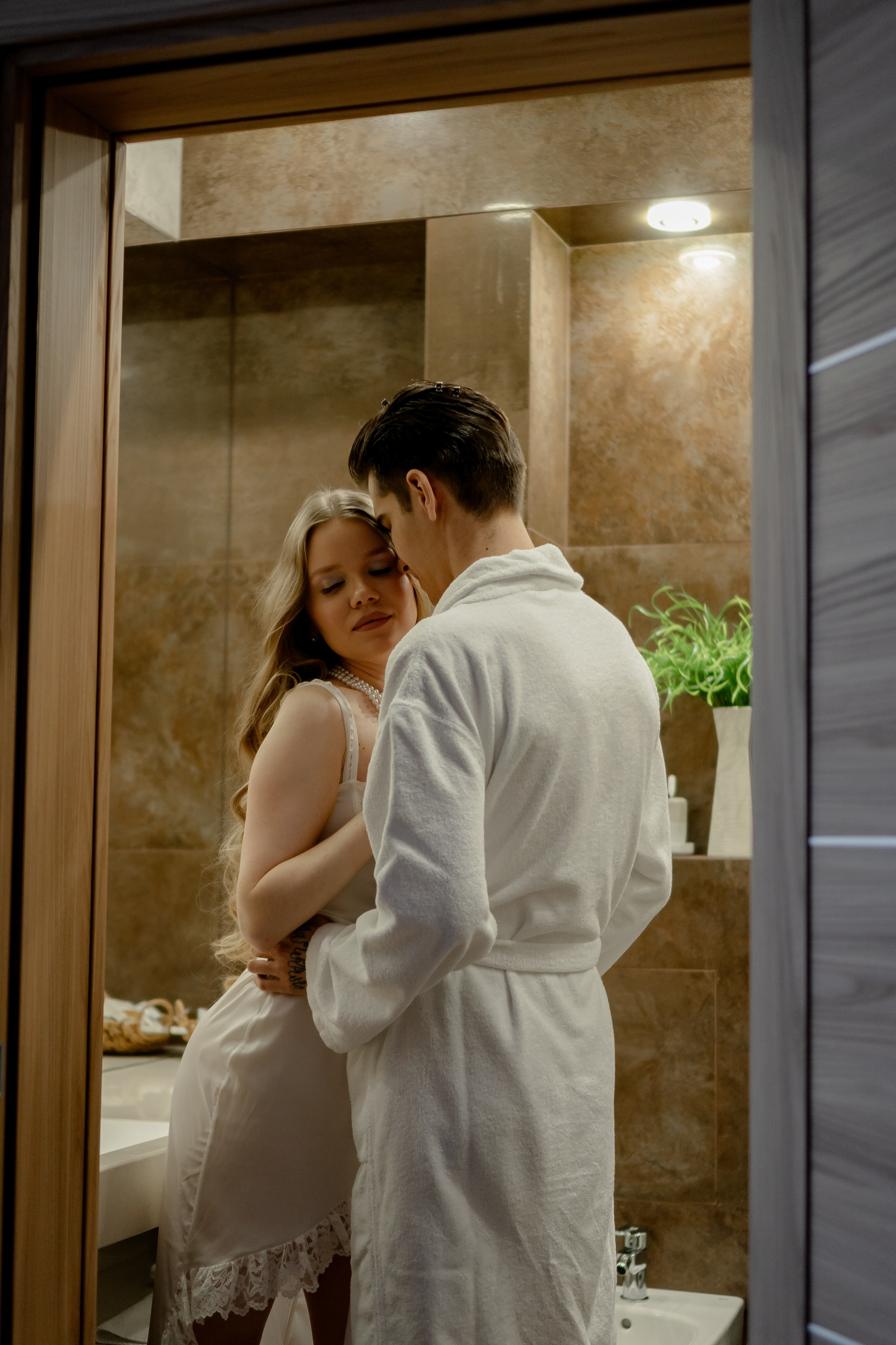 СБОРЫ ПЕРЕД СВАДЕБНЫМ ДНЕМ (СНЯТО В СИБИРЕ В НИЖНЕВАРТОВСКЕ). Профессиональный фотограф, Санкт-Петербург — Виктория Богомолова