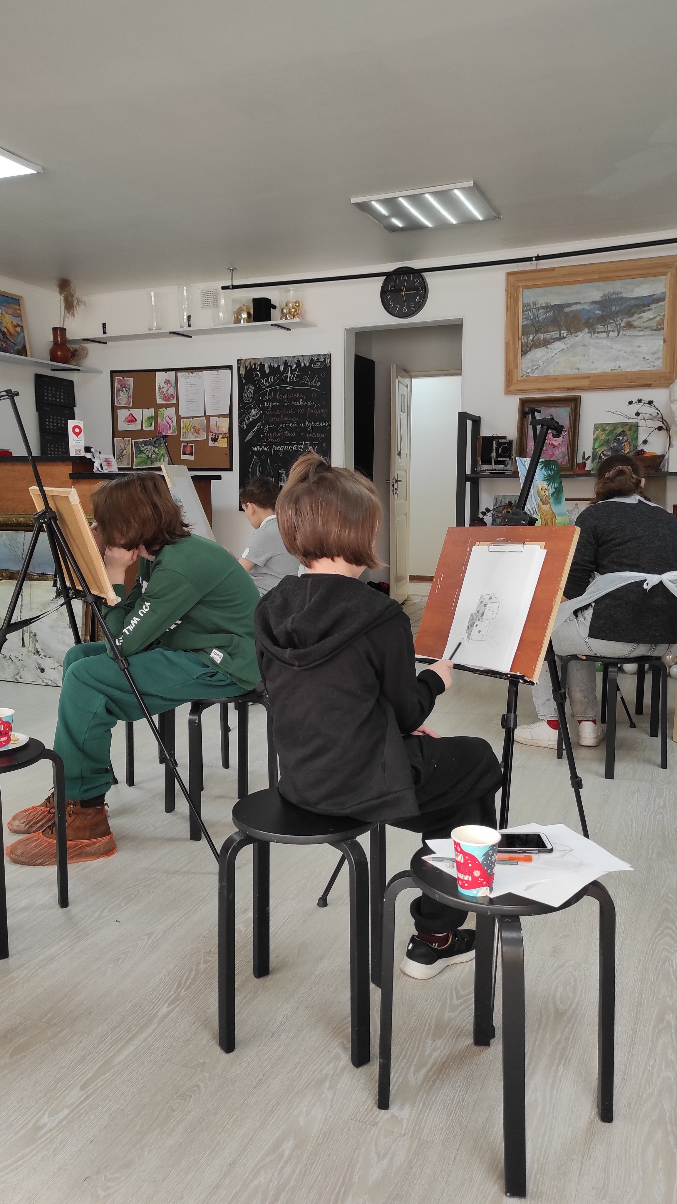 Подростки и дети постарше. Арт-вечеринки и мастер-классы в Москве для взрослых и детей