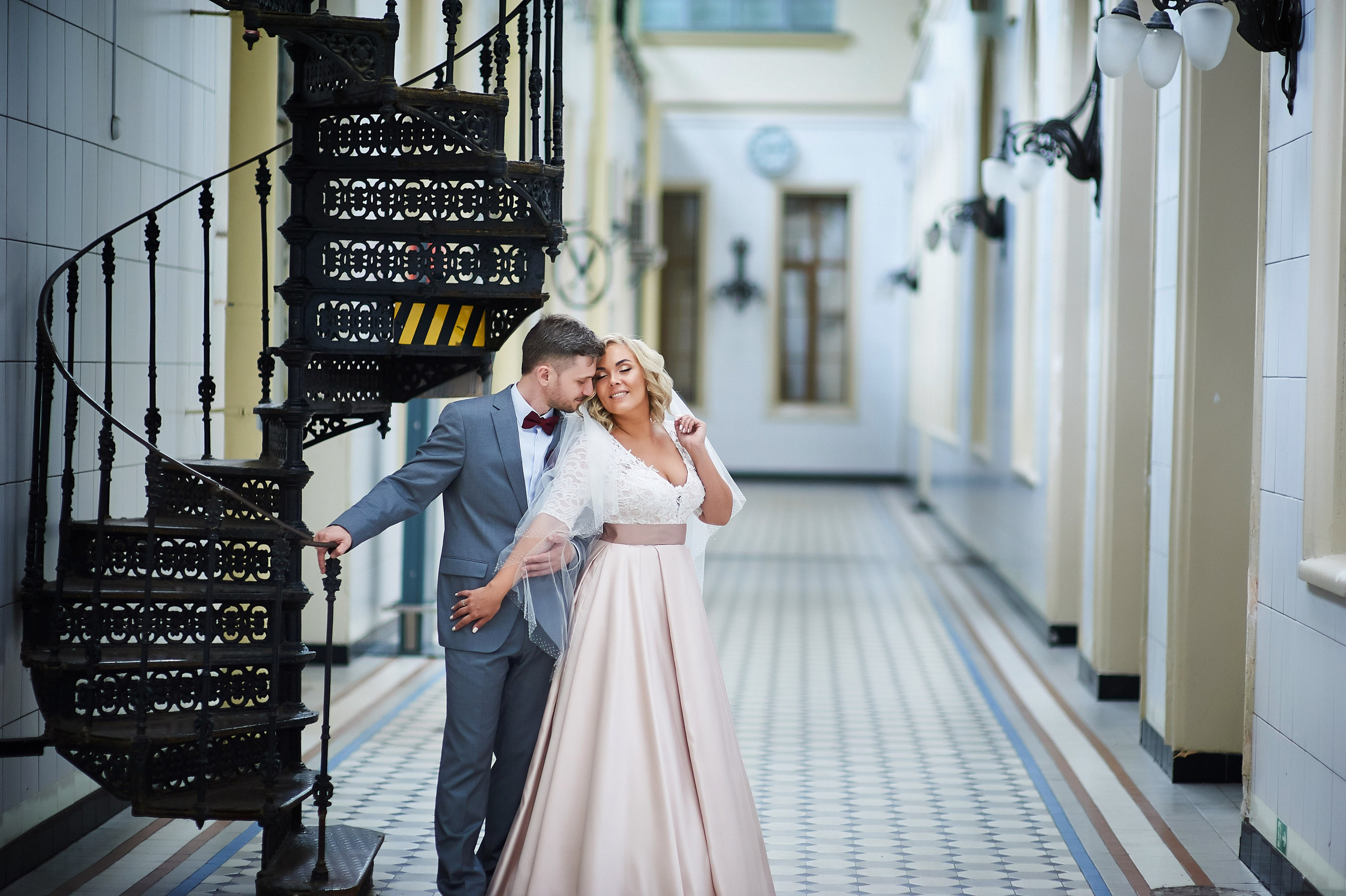 Марта и Анатолий (фотосессия на Витебском вокзале). Портретный, семейный и свадебный фотограф в Санкт-Петербурге и в Пушкине Ширяев Денис