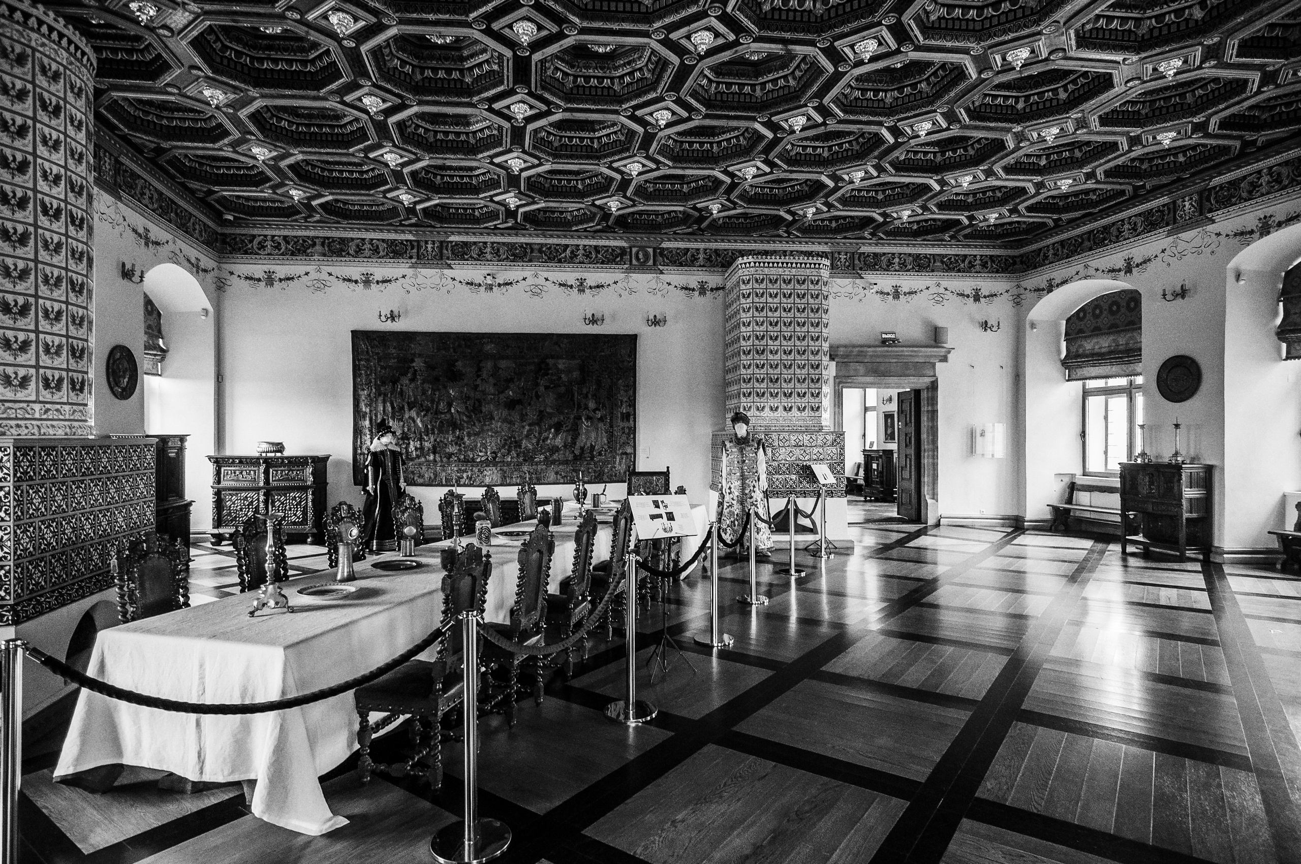 Мирский замок 2013. Фотограф Антон Швец — Монохромная реальность