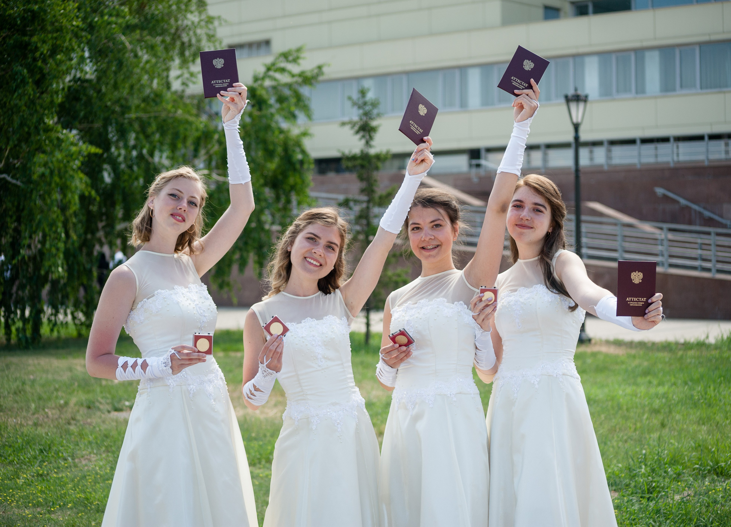 ВЗРОСЛЫЙ РЕПОРТАЖ. Приветствую! Меня зовут Александра, я занимаюсь репортажной и предметной съемкой в Красноярске