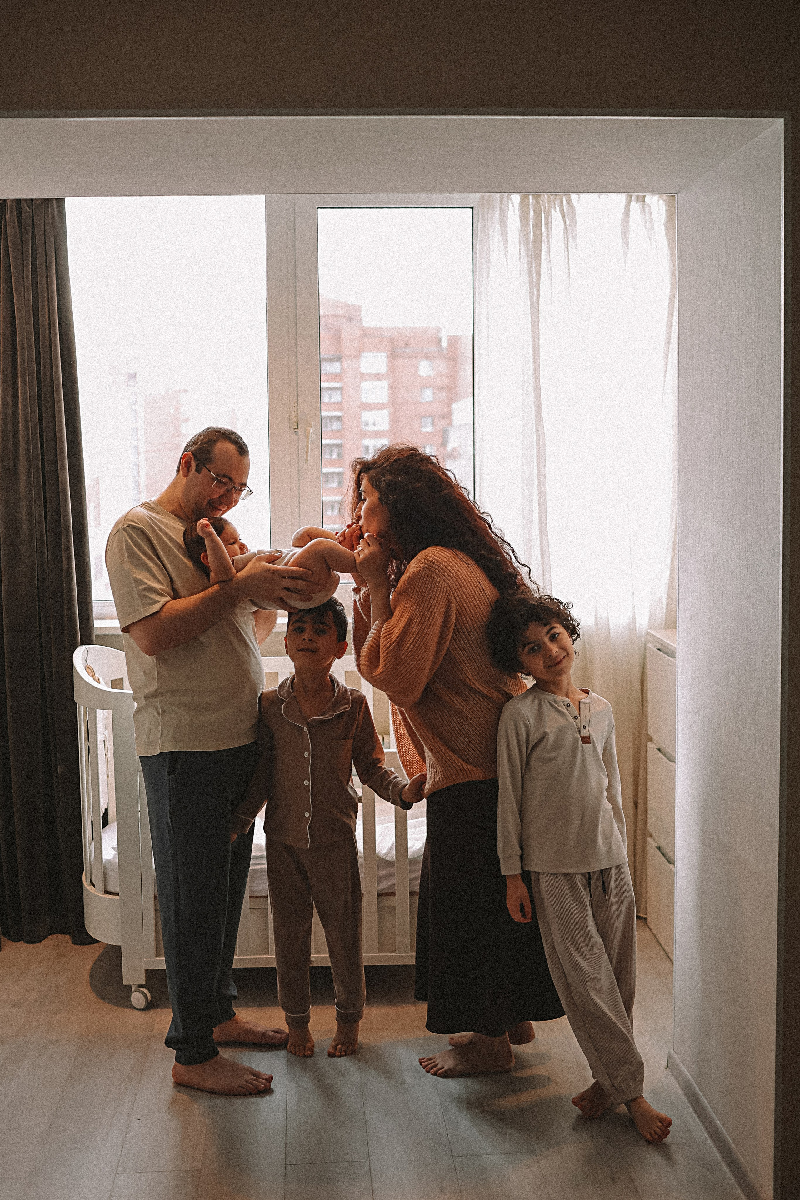 С малышкой. Семейный фотограф Тюмень, фотограф на роды Салмина Мария