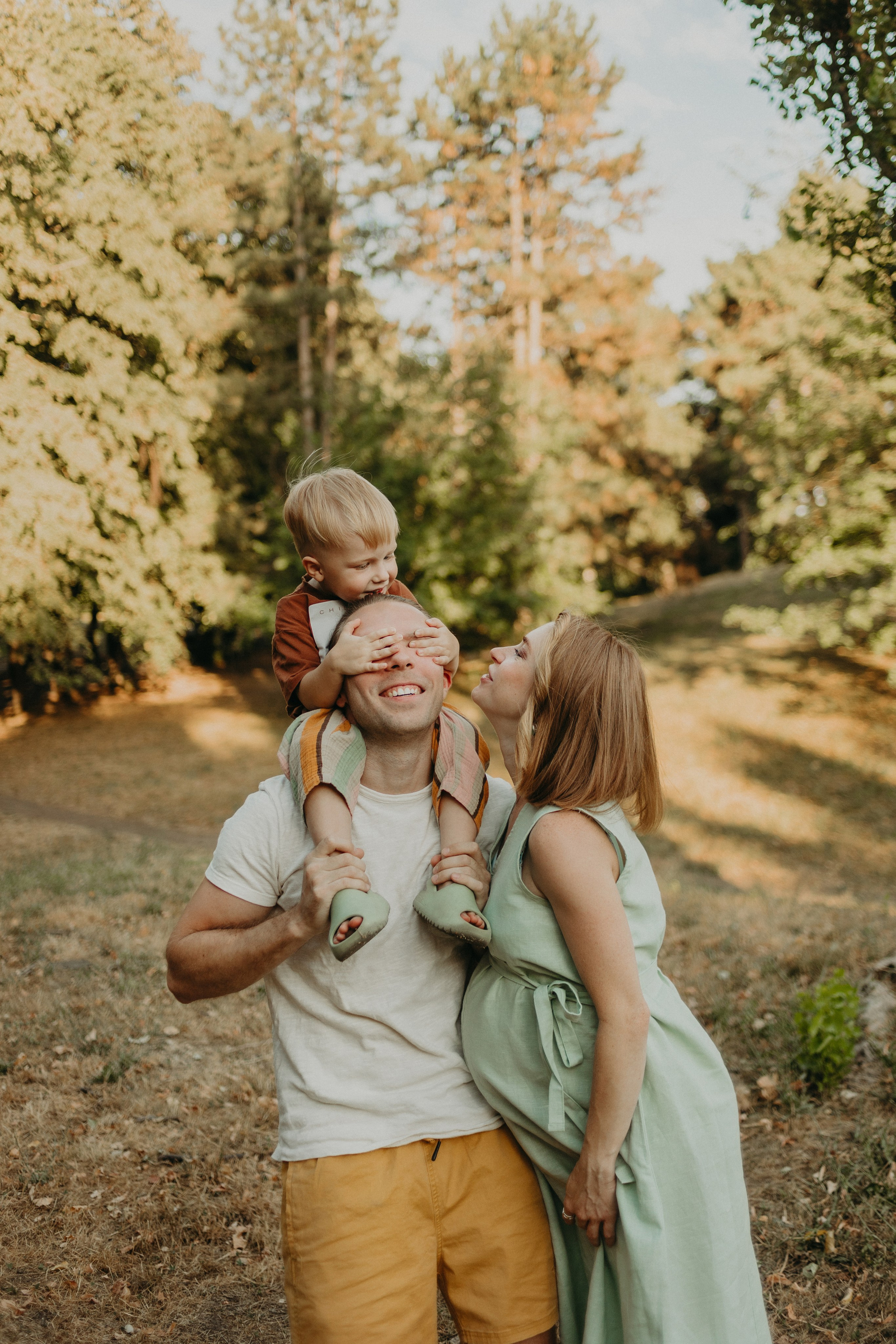 Семейная прогулка в ожидании второго. Фотограф в Краснодаре Евгения Михаевич