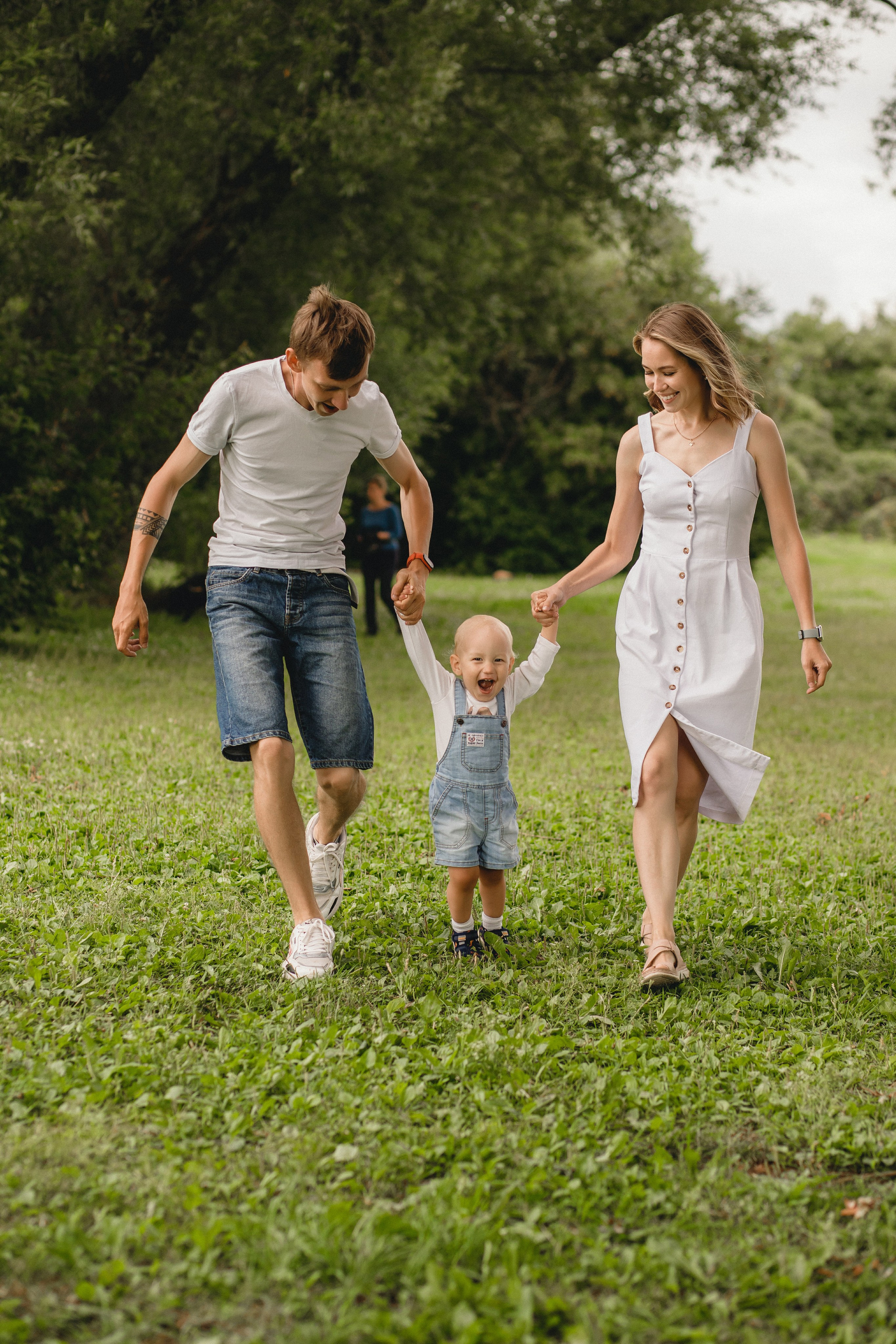 Денис, Настя и Андрюша. Главная