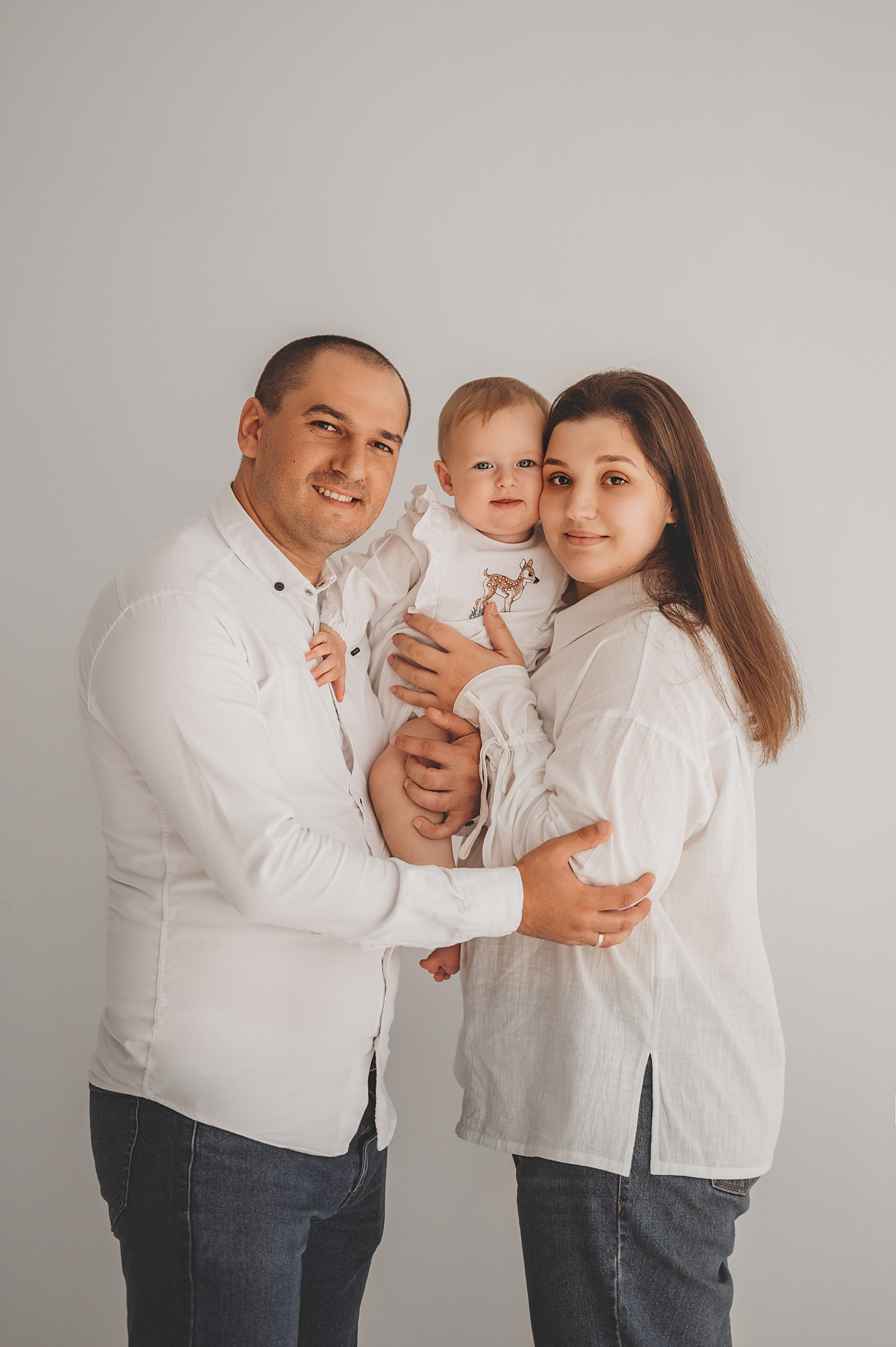 Семейные фото в минимализме. Детский и семейный фотограф Ирина Гладких