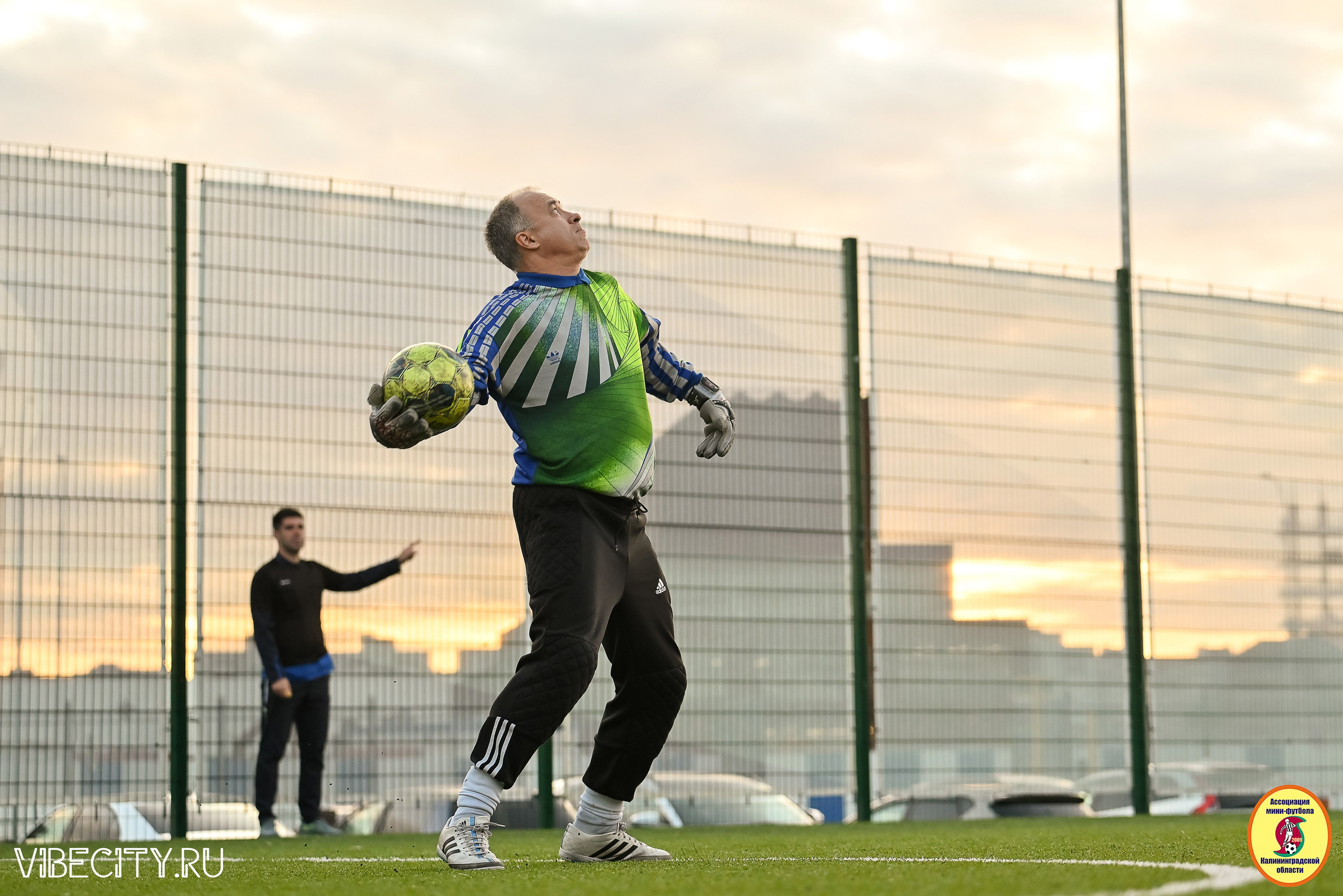 ИГРЫ МИНИ-ФУТБОЛЬНОЙ И КОРПОРАТИВНОЙ ЛИГИ. VIBECITY.RU Вайб Сити Ру Фоторепортажи Фотоотчеты Калининград
