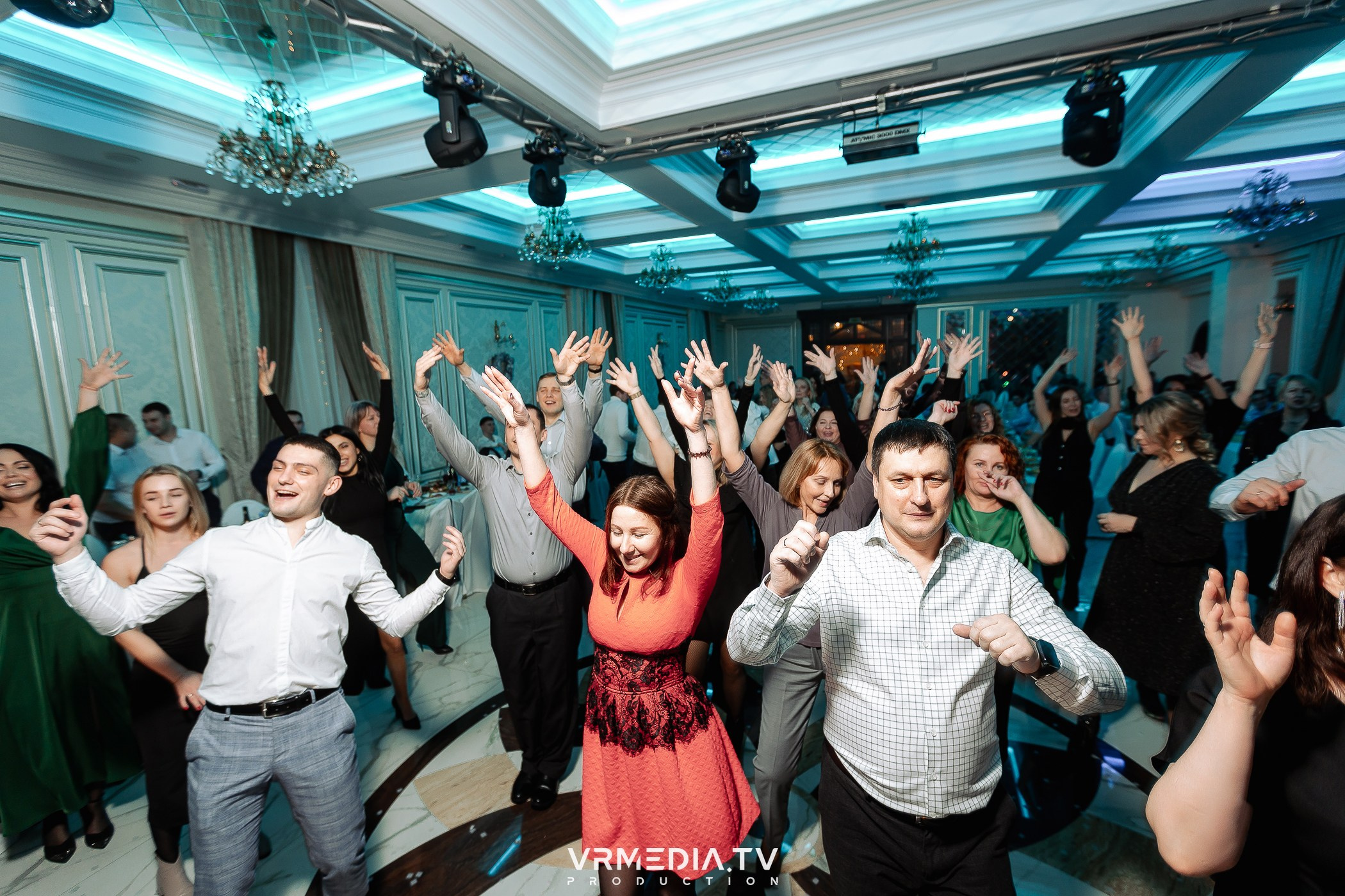 Новогодний вечер в ресторане «Лазурный Берег»