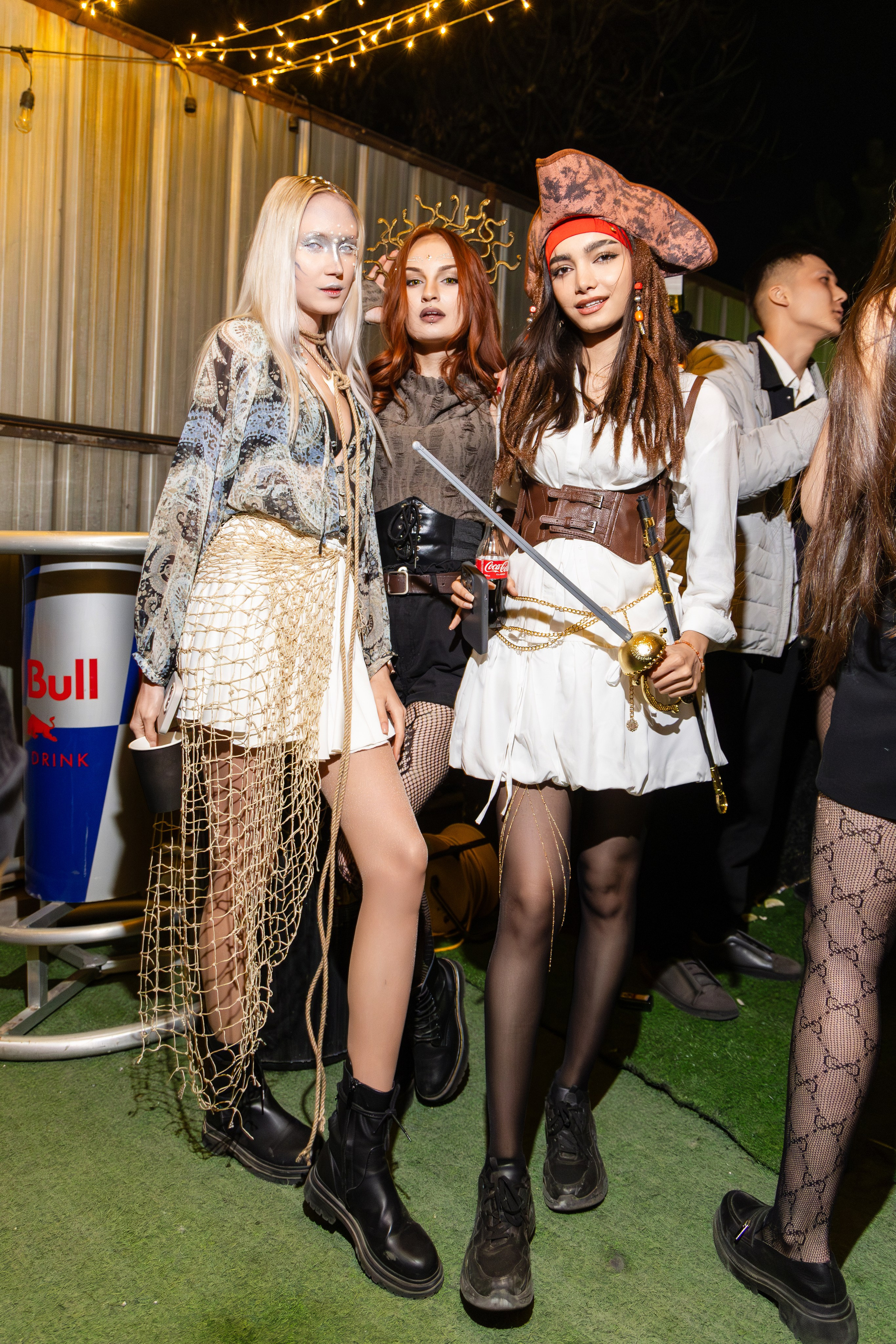 ВЫШКА WAVE — HALLOWEEN. Портретный фотограф в Алматы