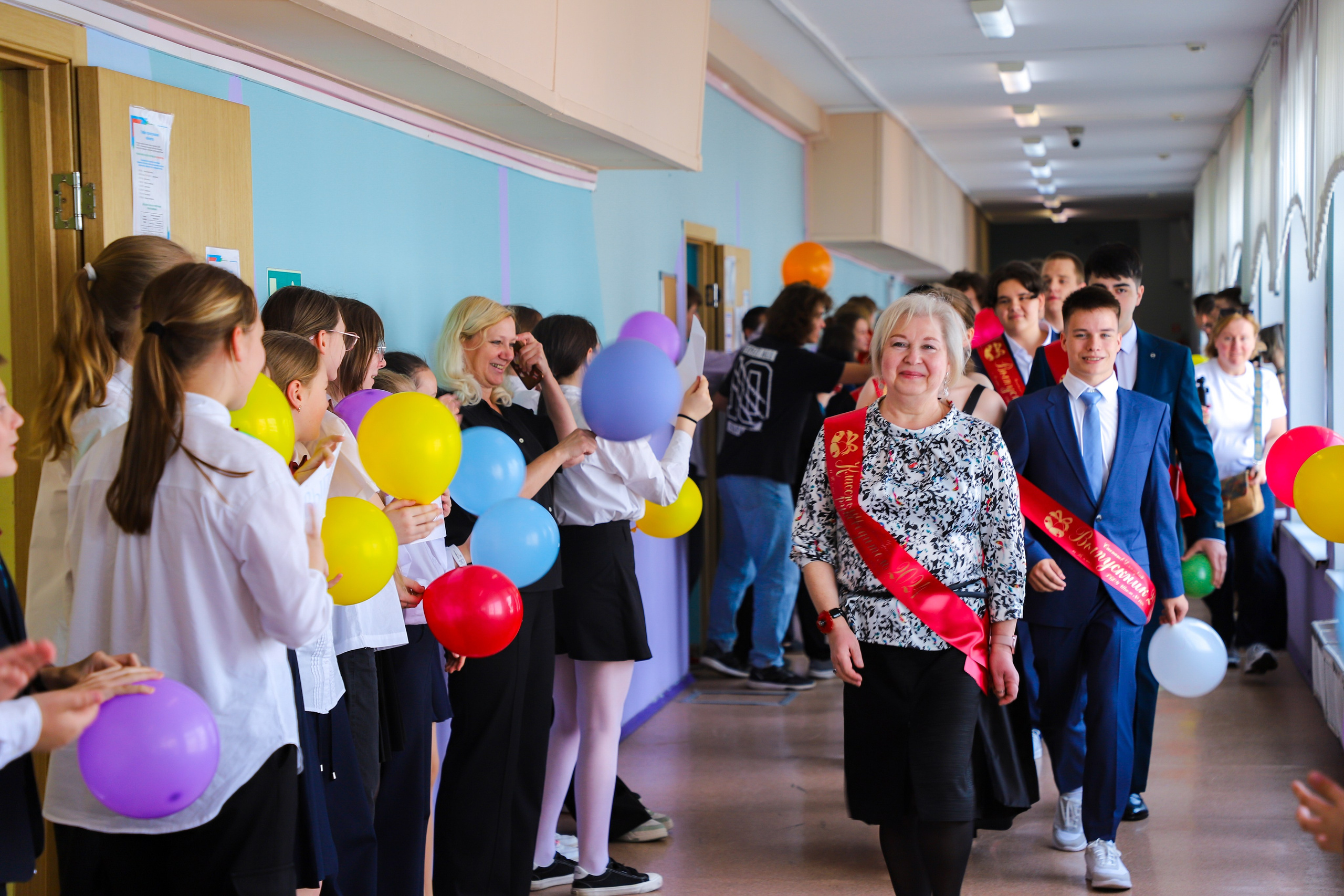 Последние звонки в школе. K-pop (и не только) фотограф в Москве Светлана Полякова