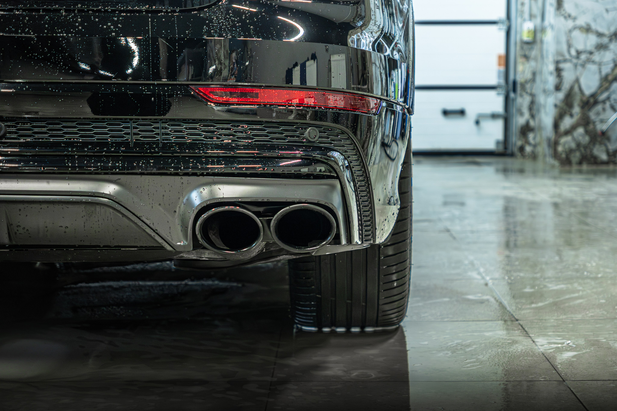 Audi Q8. Valya Fleks