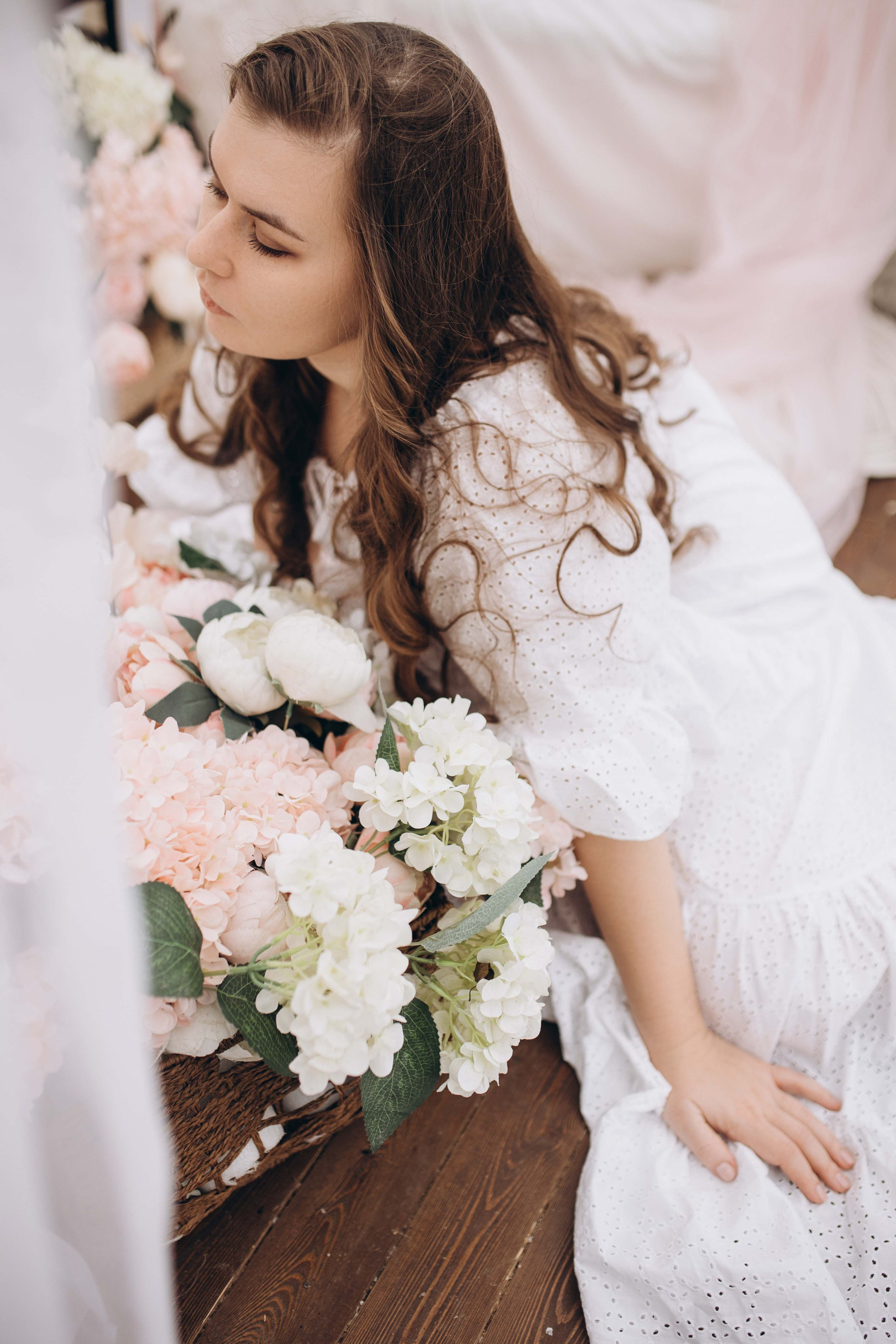 В студии. Фотограф Владивосток | Фотокниги на заказ с доставкой по всей России