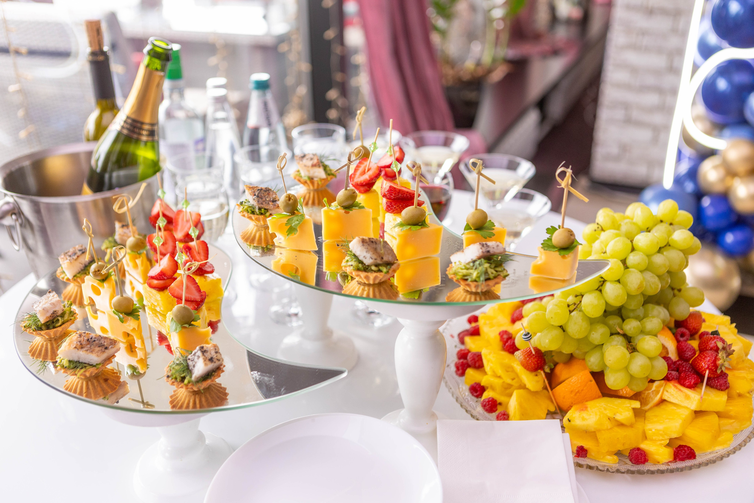 Юбилей в ресторане Эра. Свадебный и предметный фотограф Ренат Каламперов