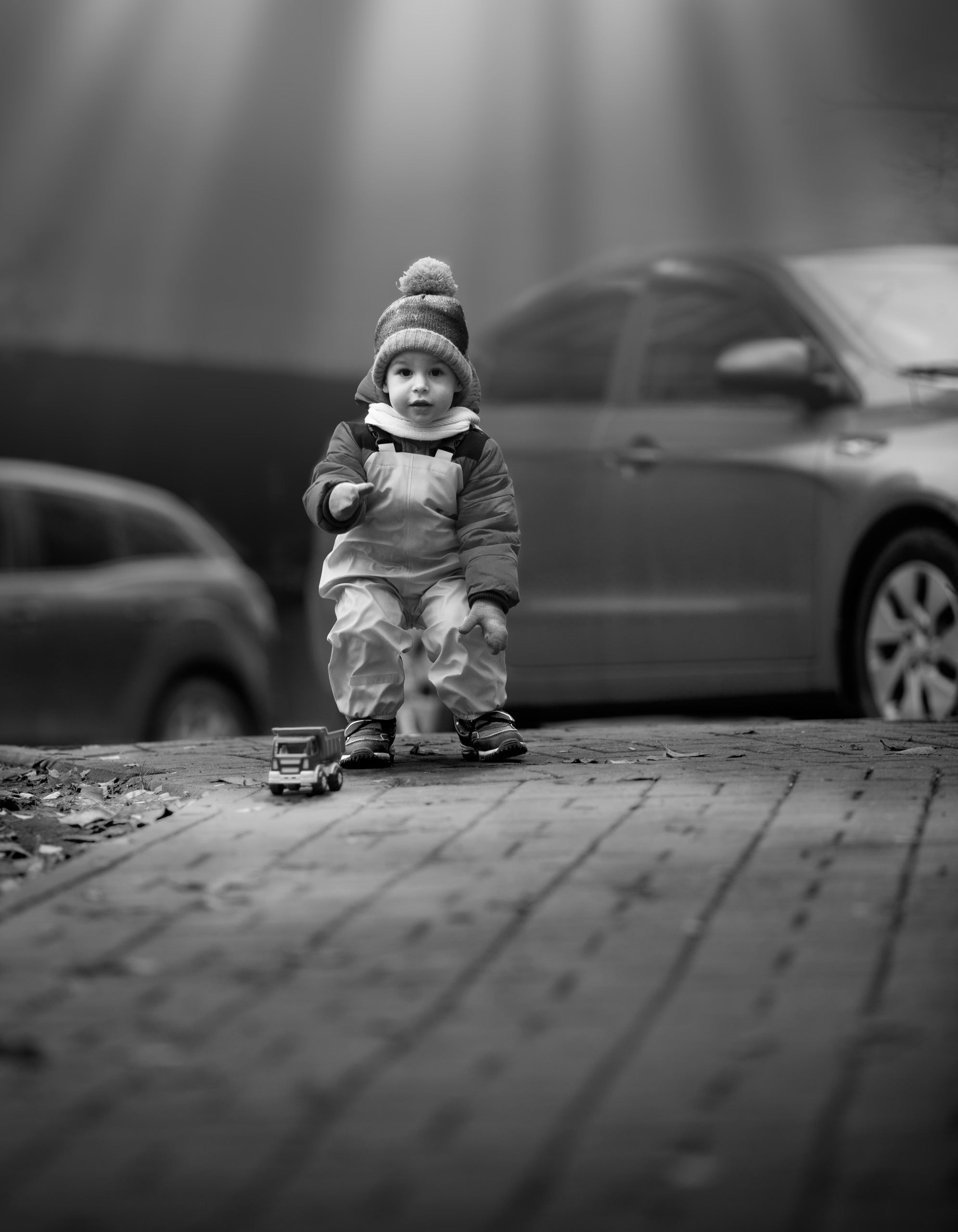 Черно-белая фотосъемка. B&W съемка в Москве. ЧБ фотограф Олег Голишник. Арт-фотограф Олег Голишников. Творческая мастерская