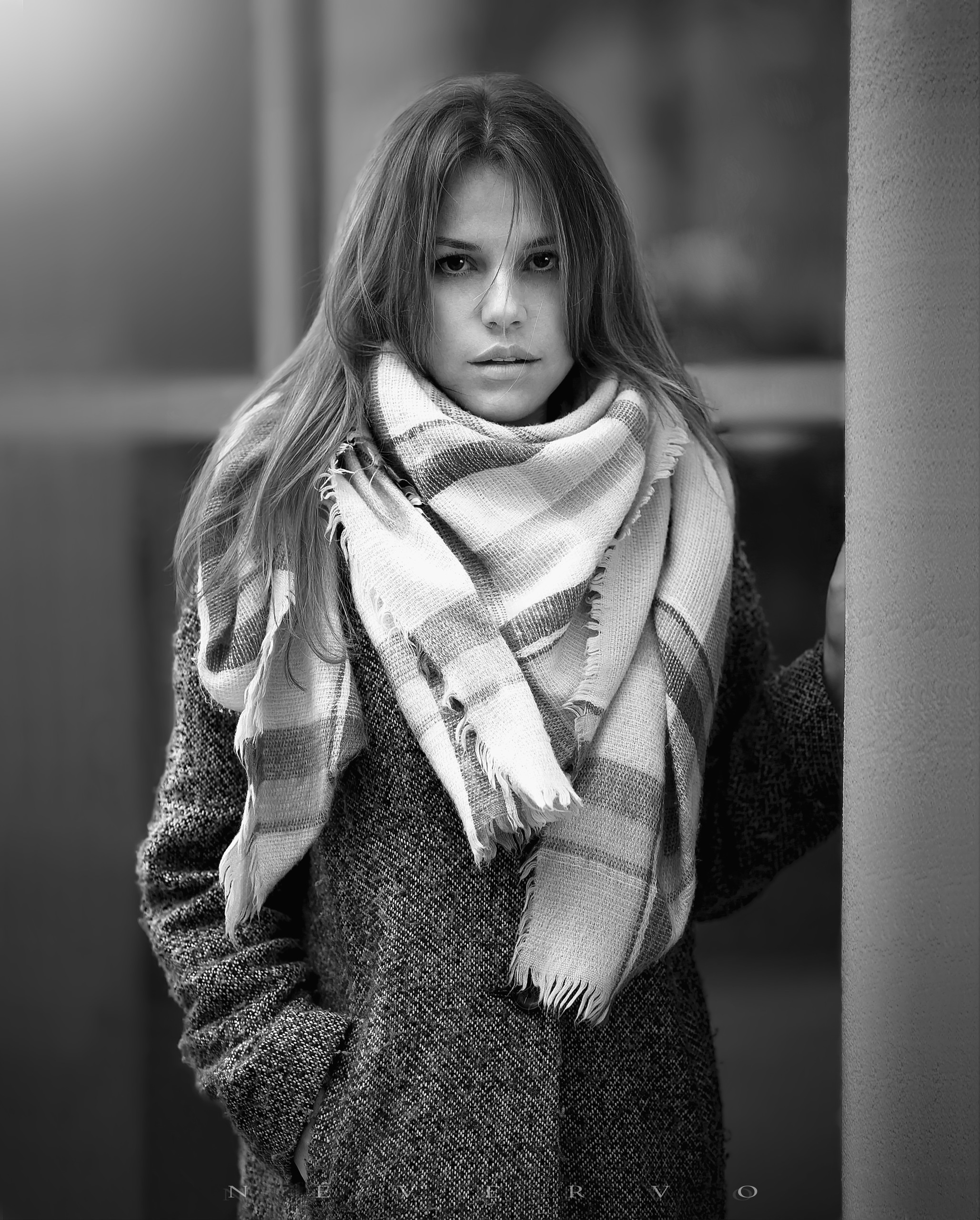 Черно-белая фотосъемка. B&W съемка в Москве. ЧБ фотограф Олег Голишник. Арт-фотограф Олег Голишников. Творческая мастерская