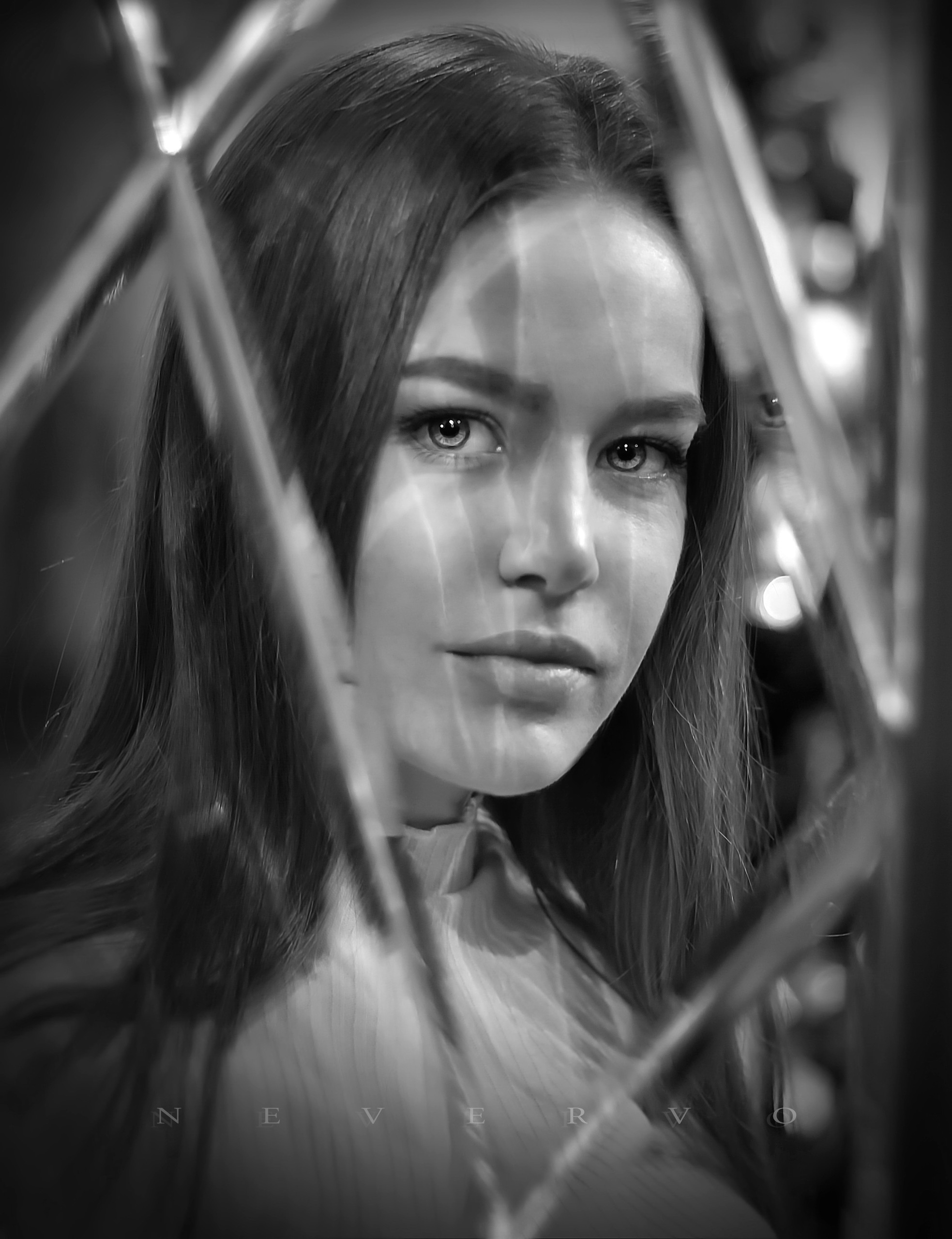 Черно-белая фотосъемка. B&W съемка в Москве. ЧБ фотограф Олег Голишник. Арт-фотограф Олег Голишников. Творческая мастерская