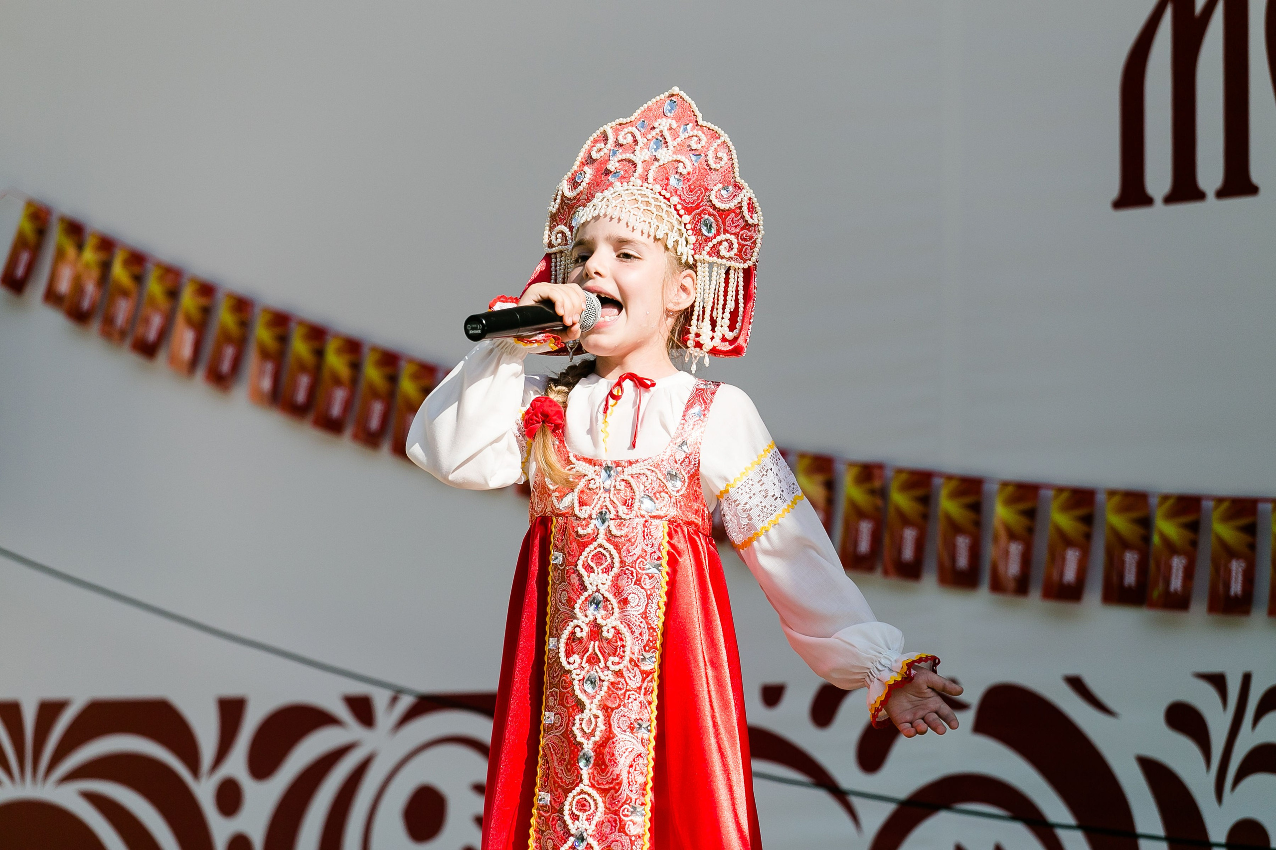 Репортажная фотосъемка детских музыкально-танцевальных фестивалей. Репортажный фотограф | Роза Хутор Красная Поляна Сочи Сириус