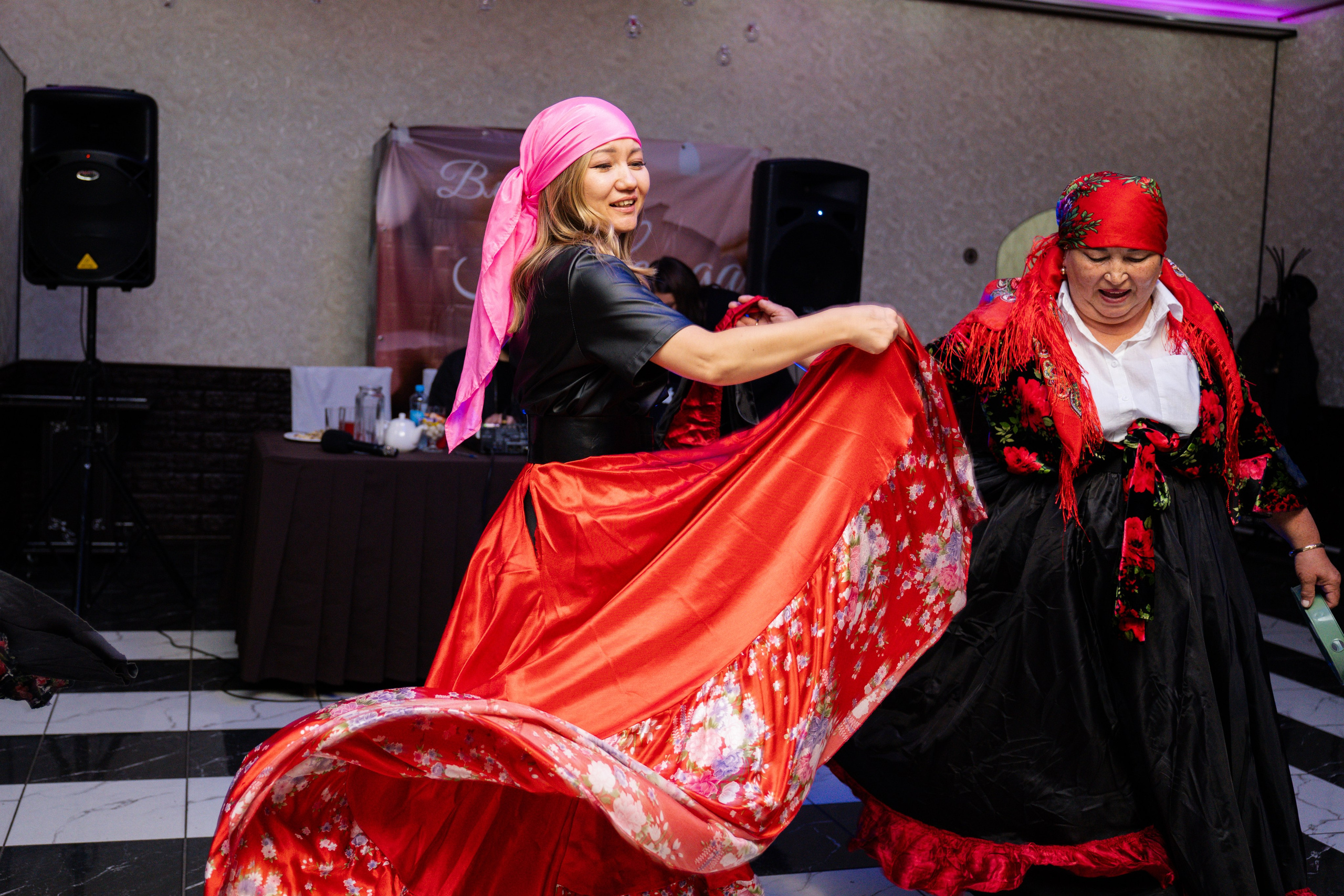 День рождения Альбины. Видеограф и Фотограф в Челябинске Ксения и Владимир Рюмины