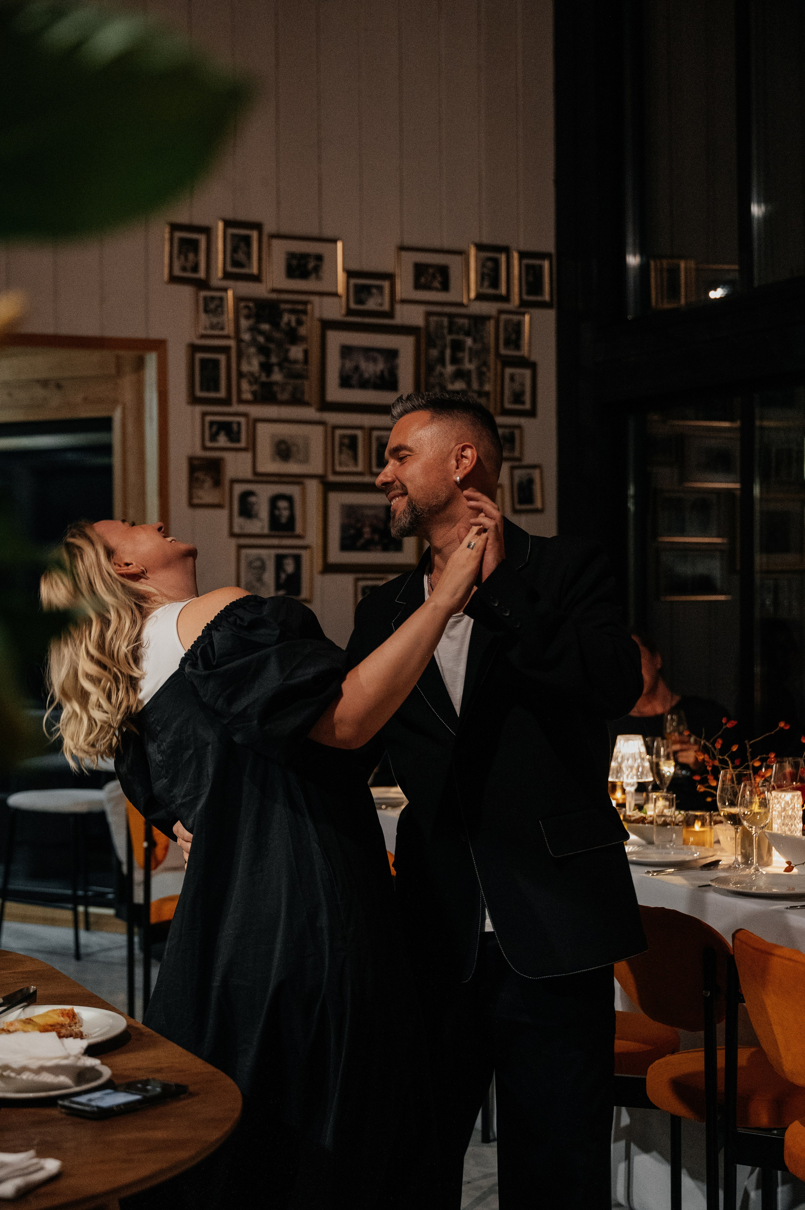 Невероятно атмосферный семейный ужин. Wedding photographer in Moscow and around the world Andrey Medvednikov