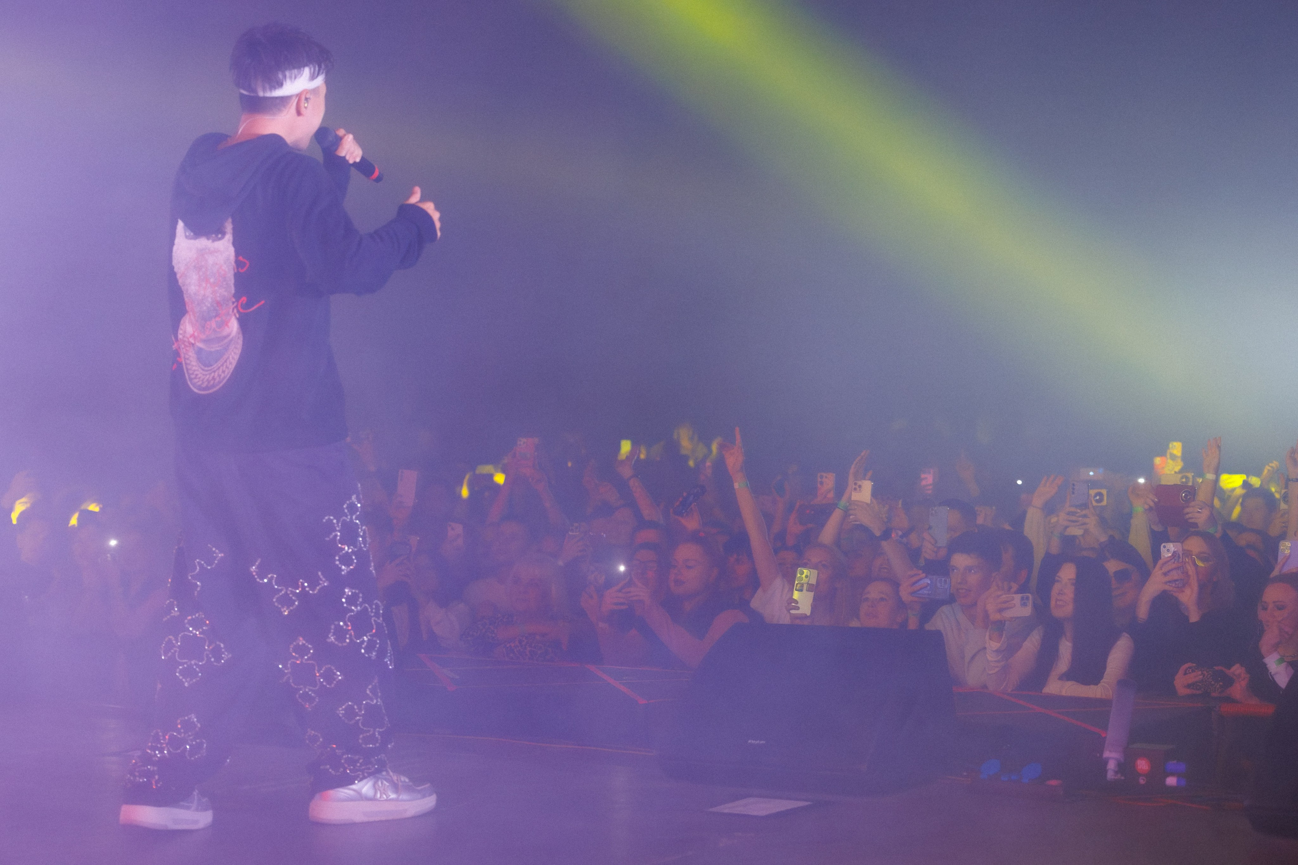 Фотоотчёт и репортаж с концерта группы GAYAZOV$ BROTHER$. Красильников Евгений — профессиональный фотограф в Ростове-на-Дону