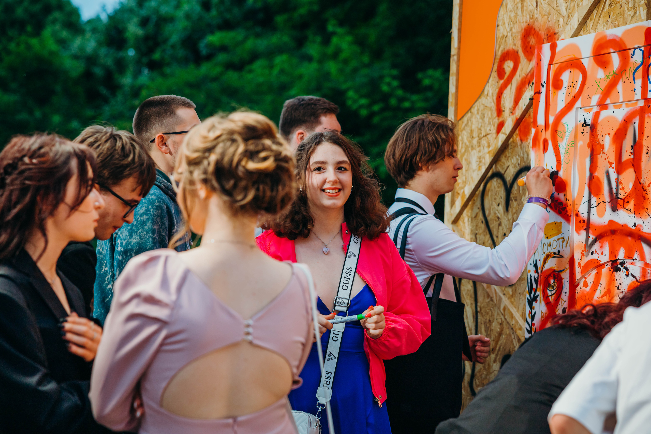 Выпускной в парке Горького Июль 2023. Фотограф Петрова Мария