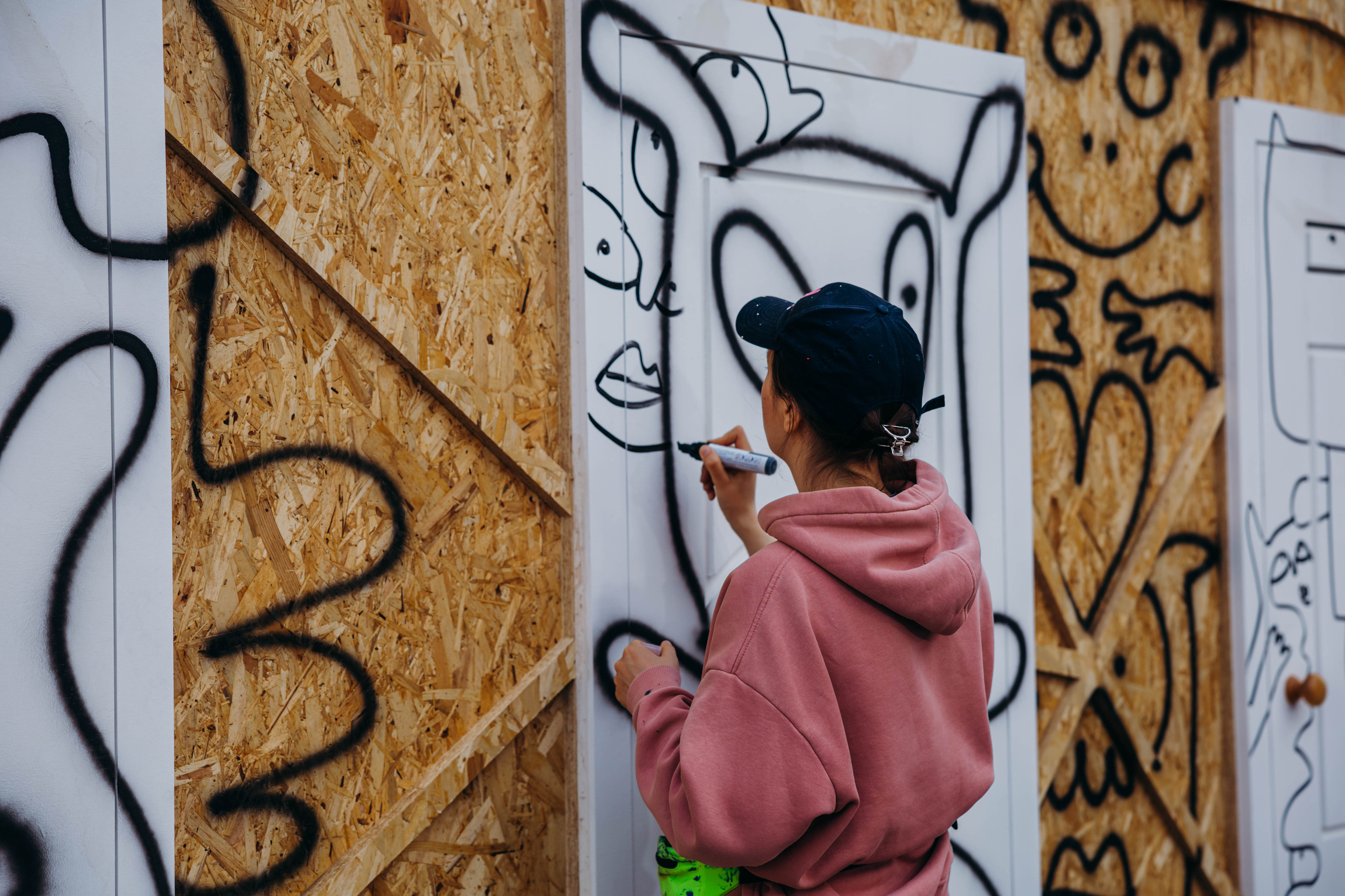 Выпускной в парке Горького Июль 2023. Фотограф Петрова Мария