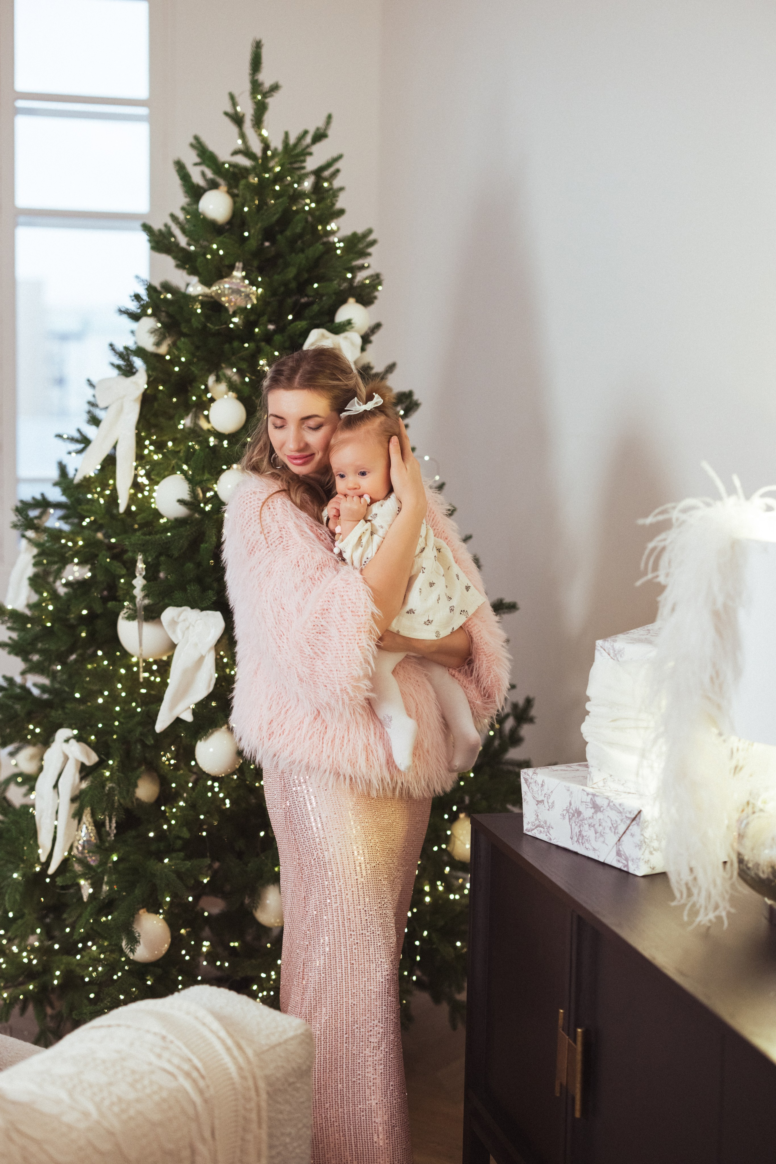 Семейная новогодняя фотосессия в фотостудии «Париж», г Краснодар. Семейный и детский фотограф в Краснодаре Анна Трашкова