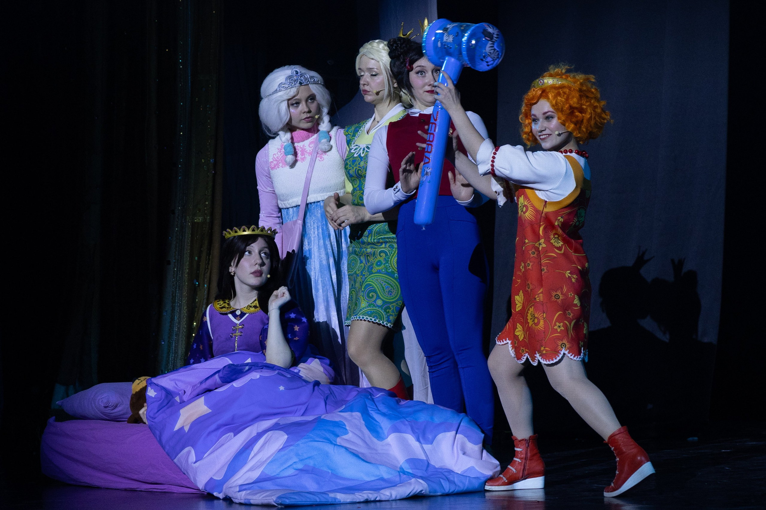 Ёлка телеканала МУЛЬТ в ККТ Космос. Семейный и репортажный фотограф Наташа Давыдова