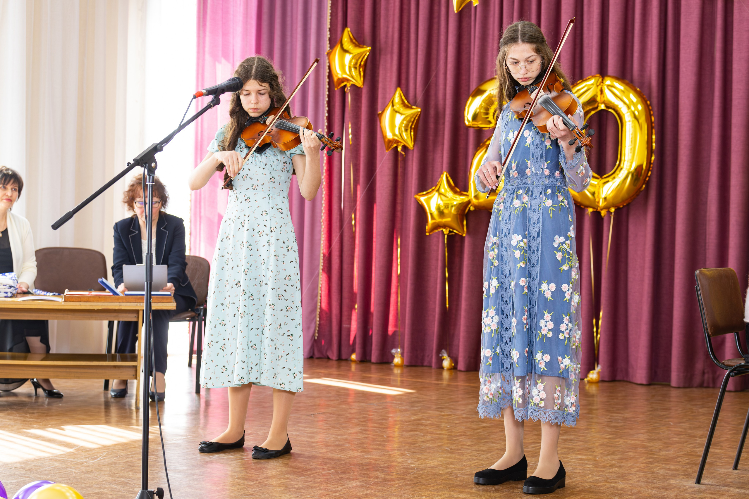 Выпускной музыкальная школа № 8. Фотограф Александр Поздняков  Новосибирск